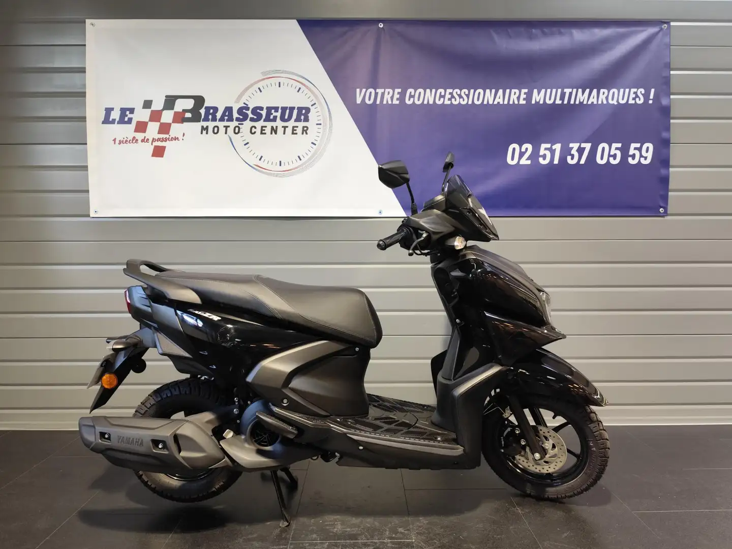 Yamaha RayZR - 1