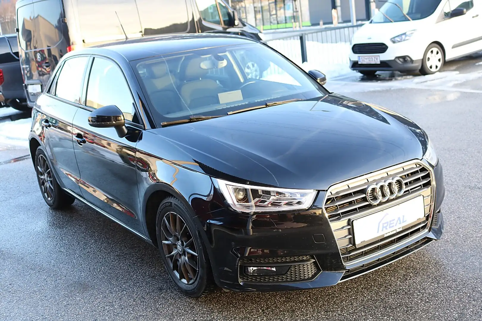 Audi A1 SB 1,4 TDI ultra Schwarz - 2