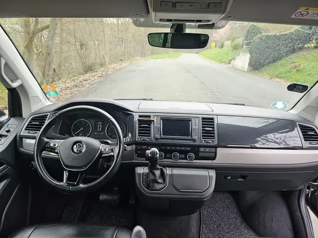 Volkswagen California view 27