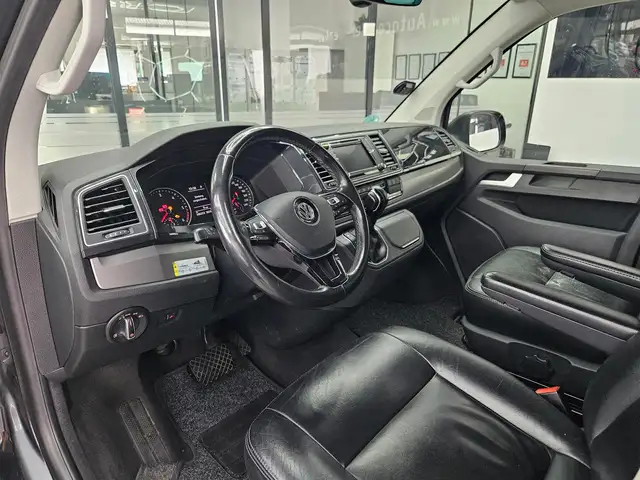 Volkswagen California view 13
