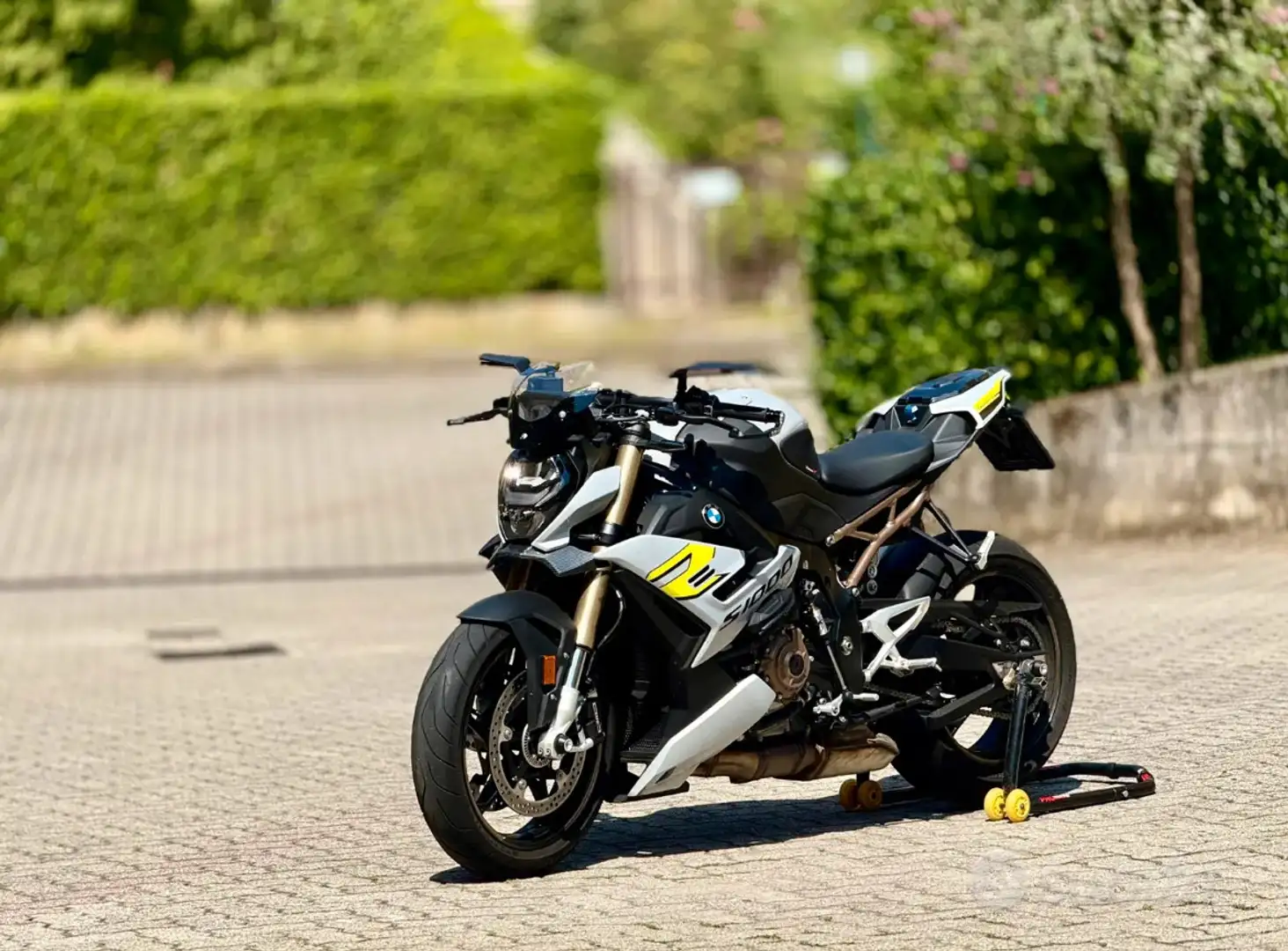 BMW S 1000 R Pacchetto Comfort E Dynamic Pro - 1