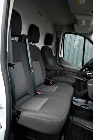 Ford Transit view 11