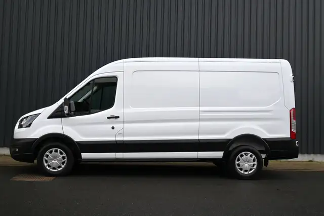 Ford Transit view 5