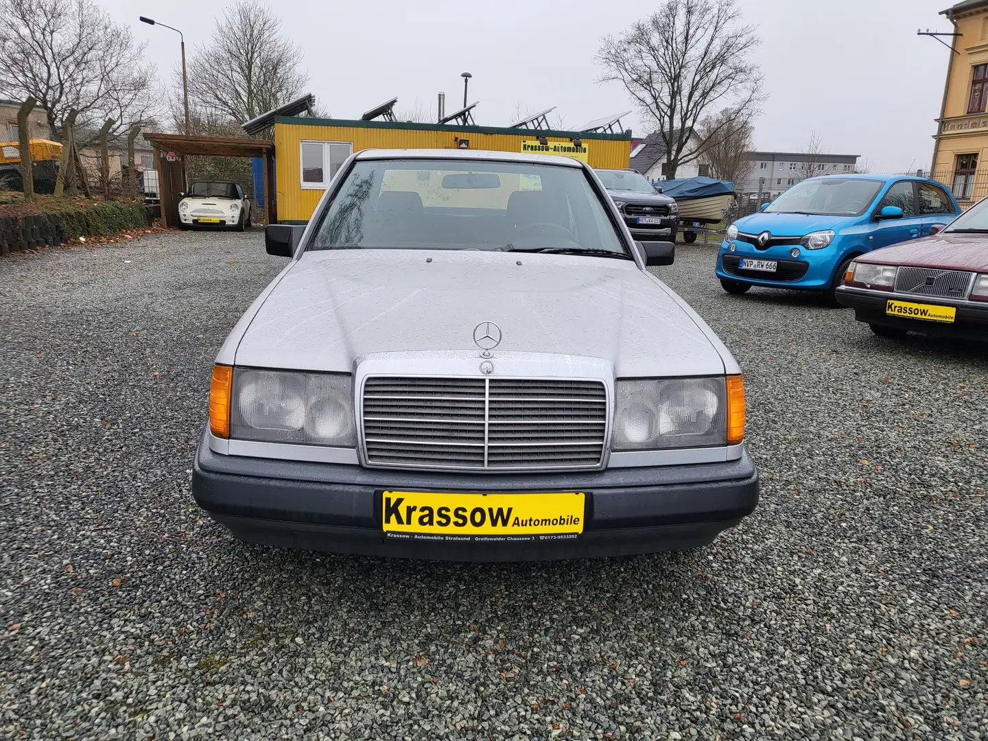 Mercedes-Benz E 300 mit H-Kennzeichen Zilver - 2