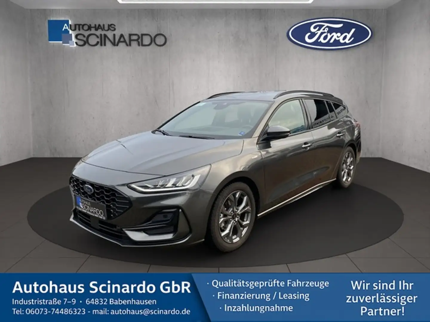 Ford Focus Turnier 1.0 EB ST-Line*Navi*LED*RFK*iACC Grau - 1