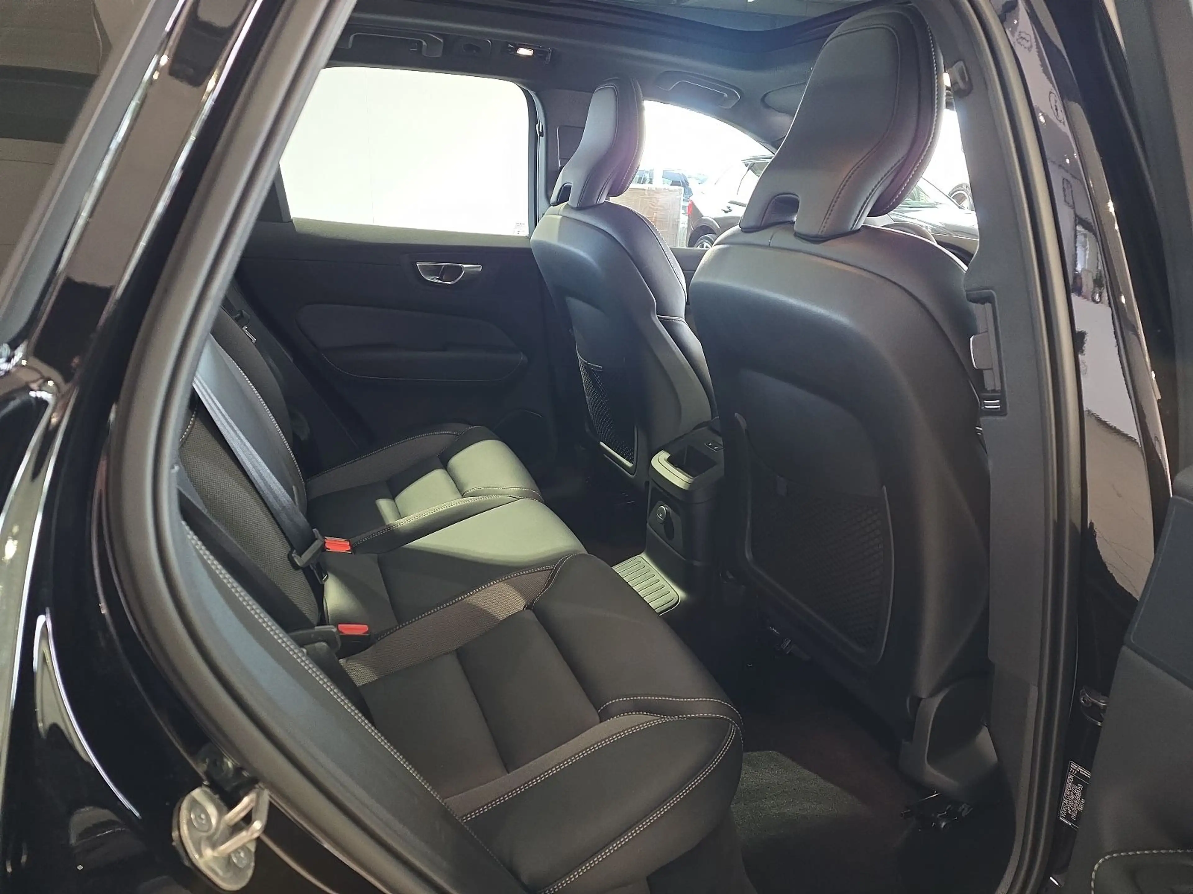 Volvo XC60 T8 Plus Black Edition Recharge AWD Kamera — photo 13