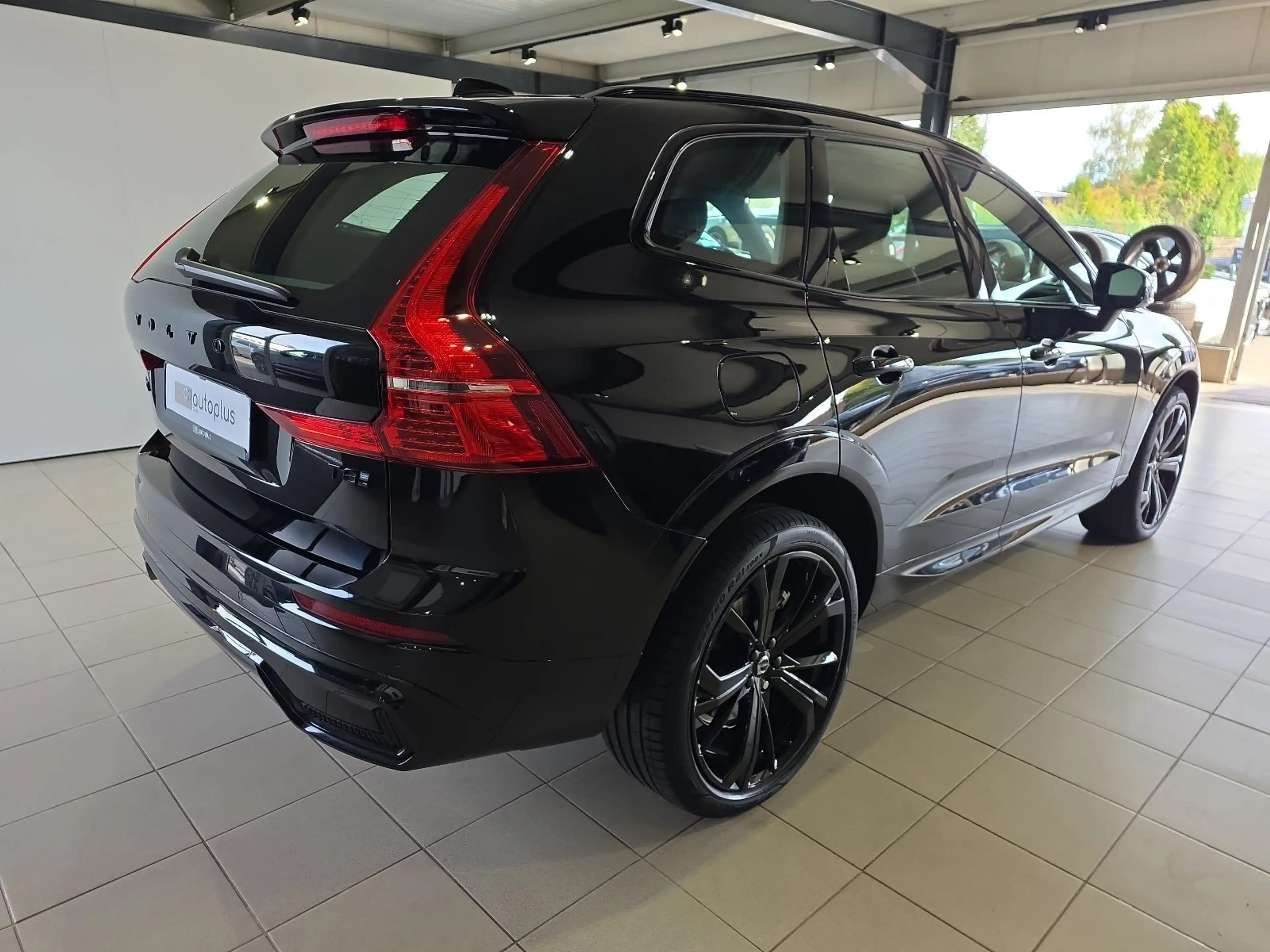 Volvo XC60 T8 Plus Black Edition Recharge AWD Kamera — photo 6