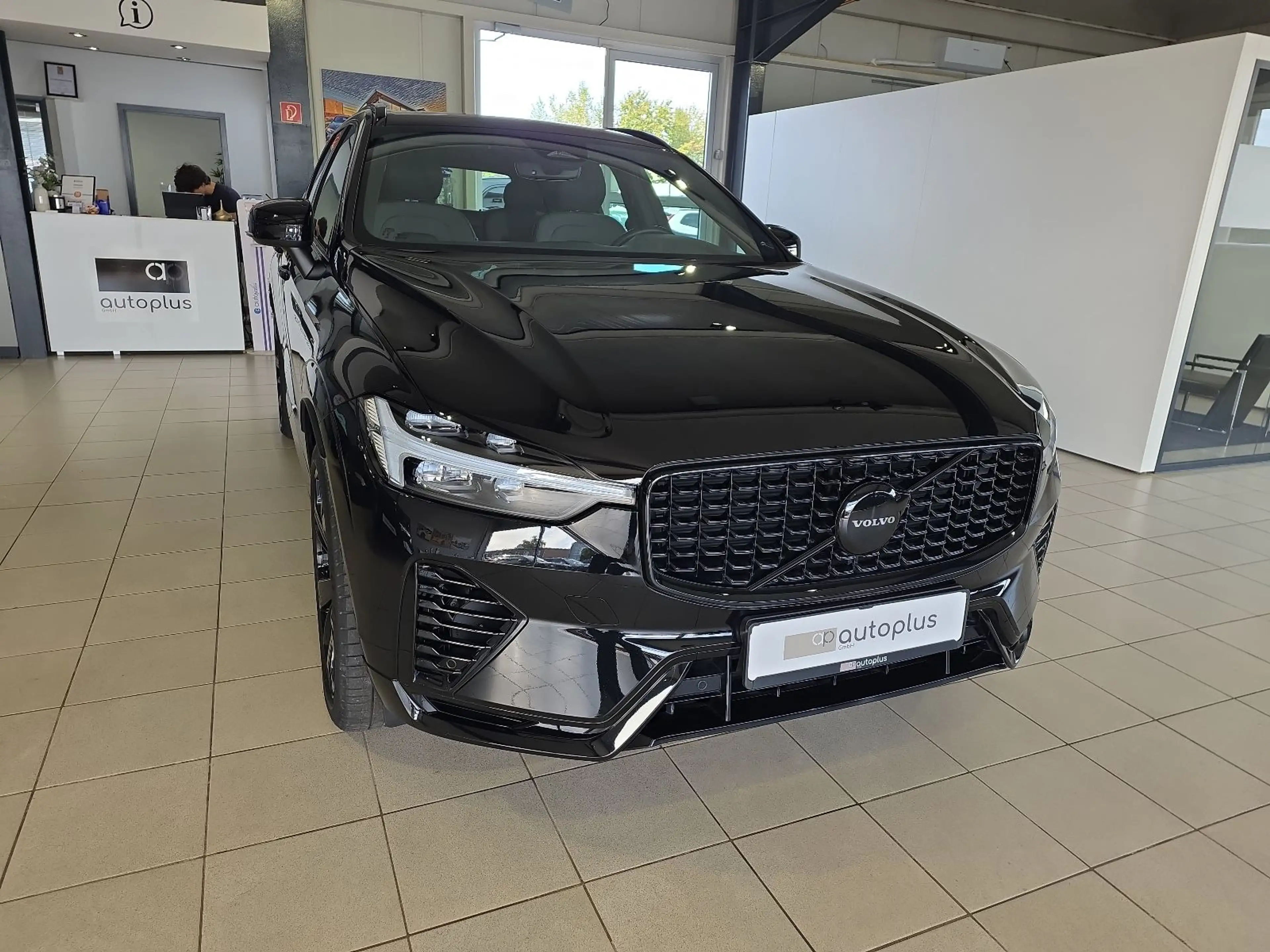 Volvo XC60 T8 Plus Black Edition Recharge AWD Kamera — photo 4