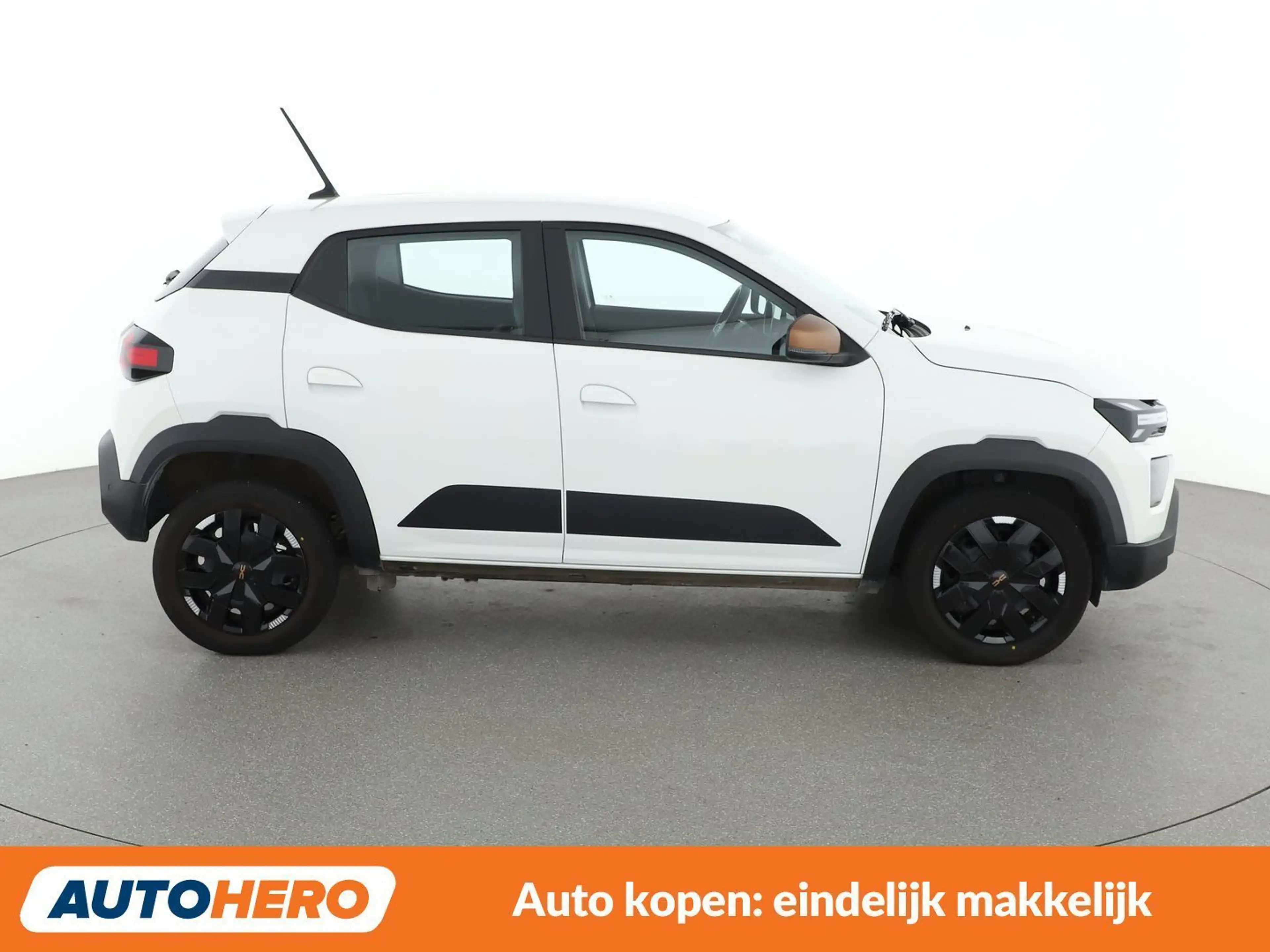 Dacia Spring electric drive 48 kW Extreme — photo 8