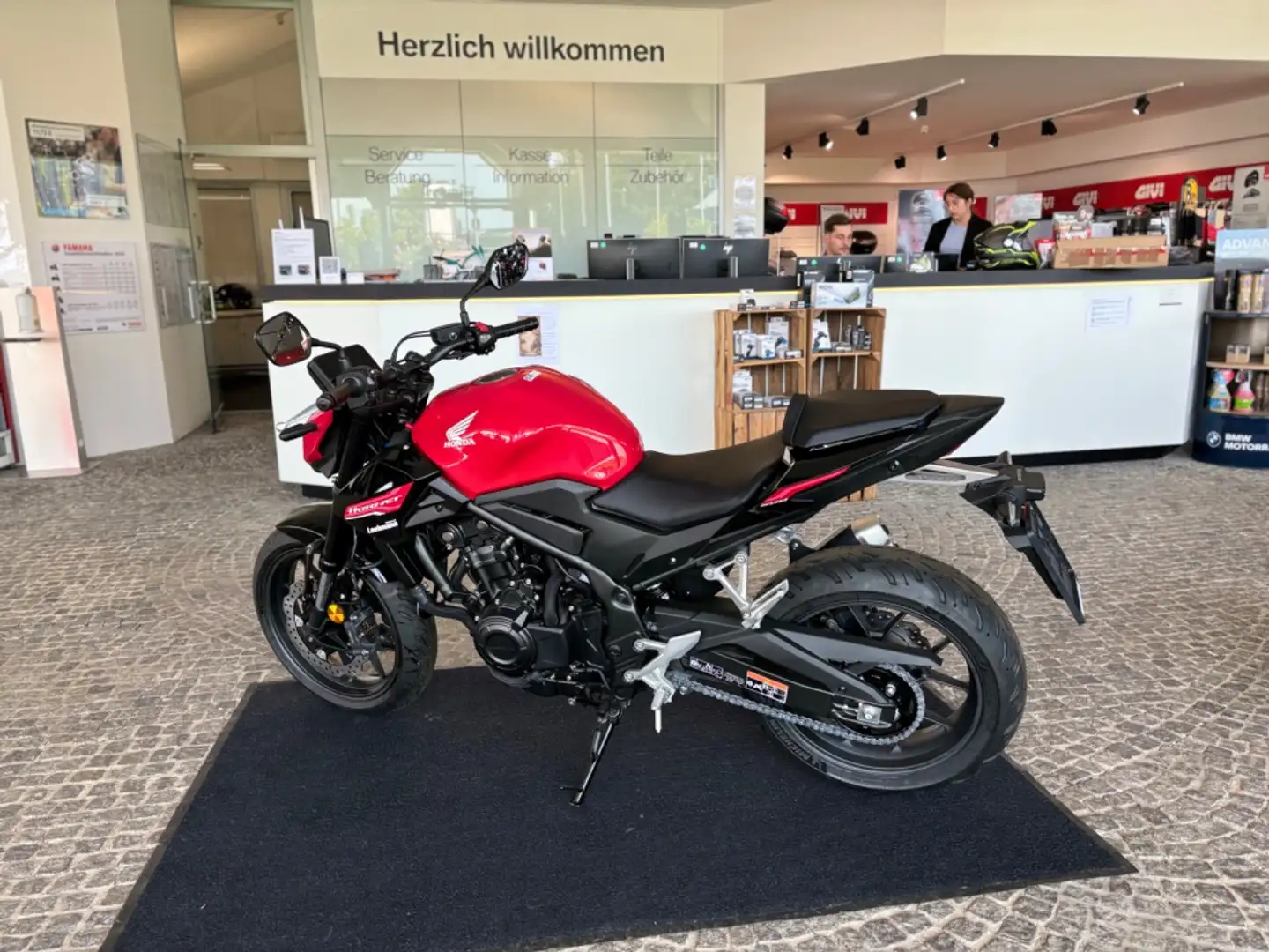 Honda CB 500 Hornet 2025 Czerwony - 2
