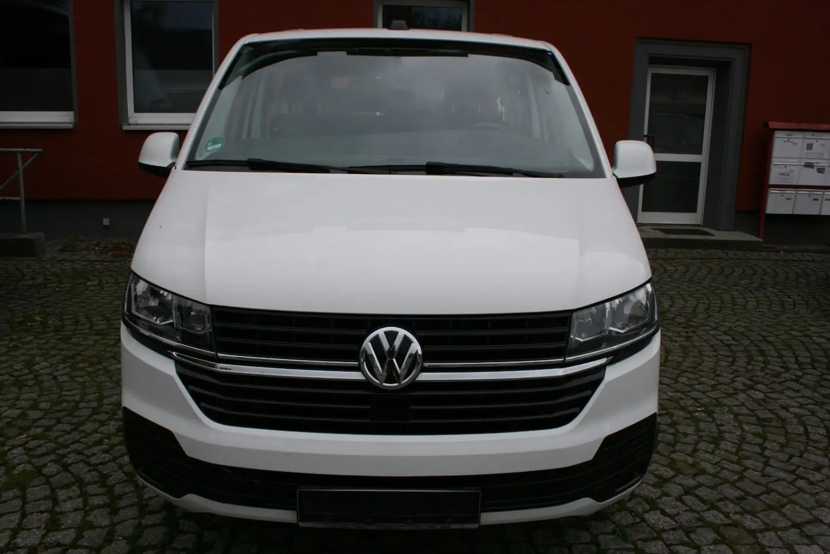 Volkswagen T6 Kombi T6.1  Kombi lang 9-Sitzer NAVI Blanc - 1