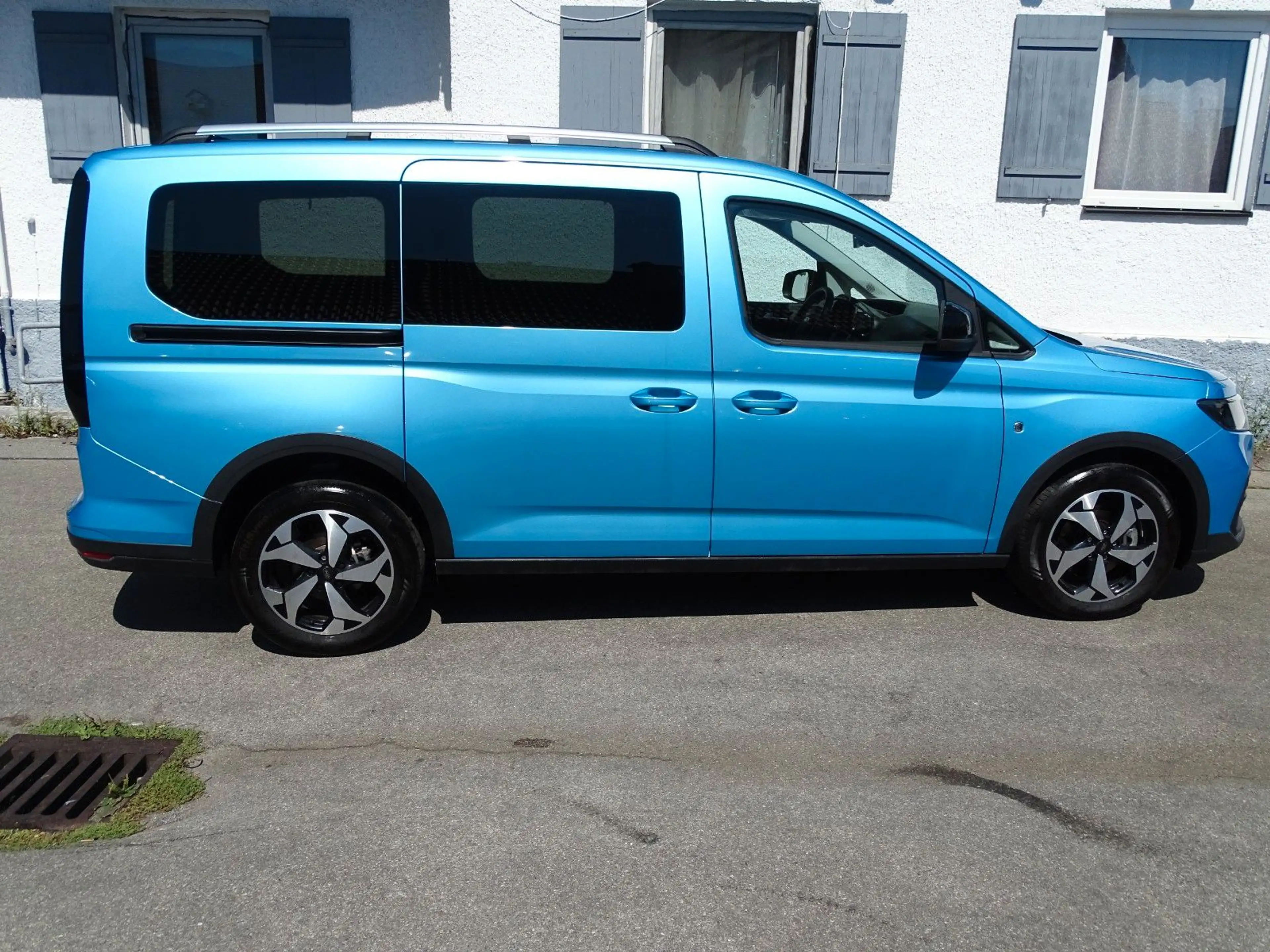 Ford Grand Tourneo Connect Active — photo 5