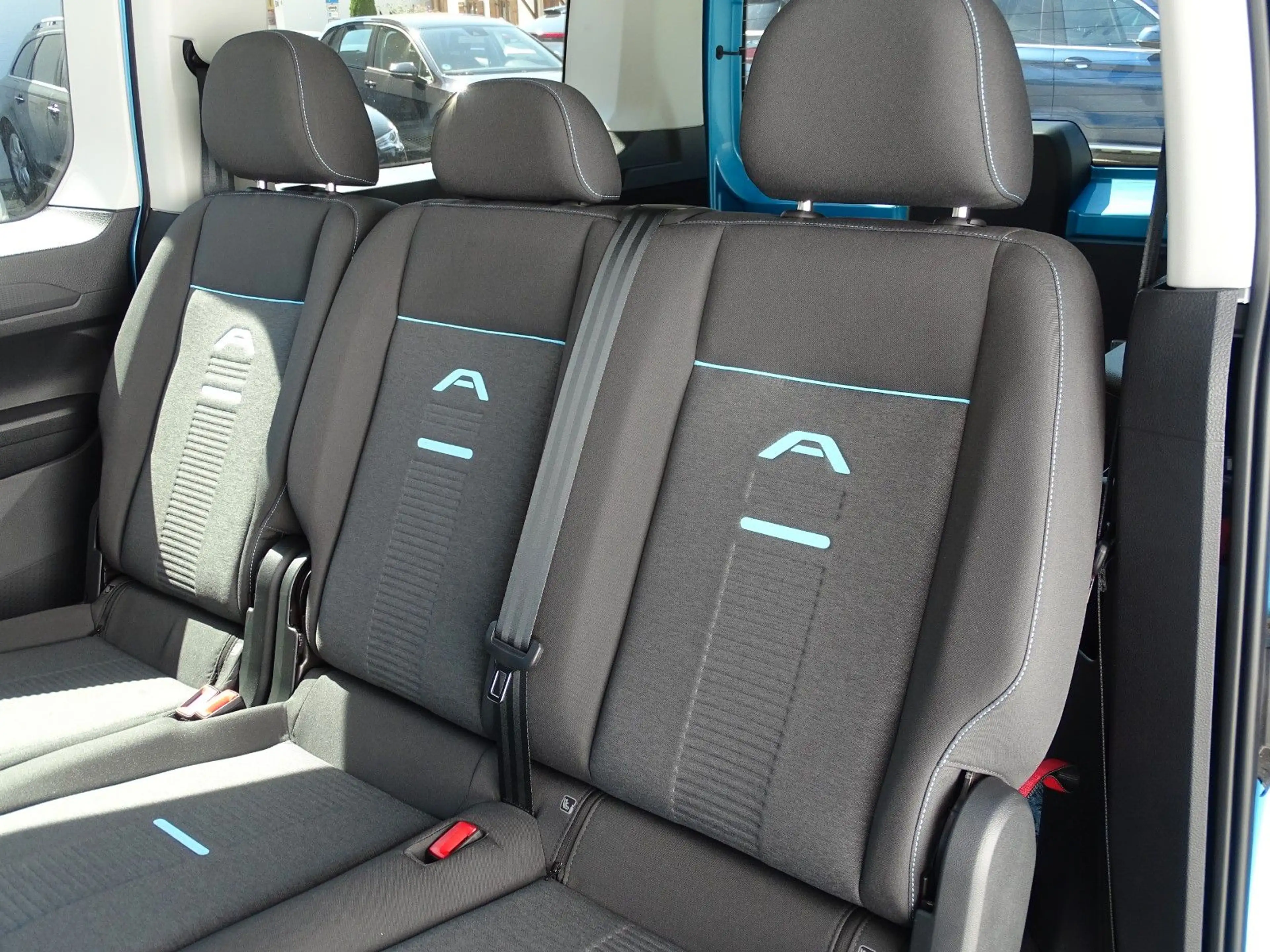 Ford Grand Tourneo Connect Active — photo 15