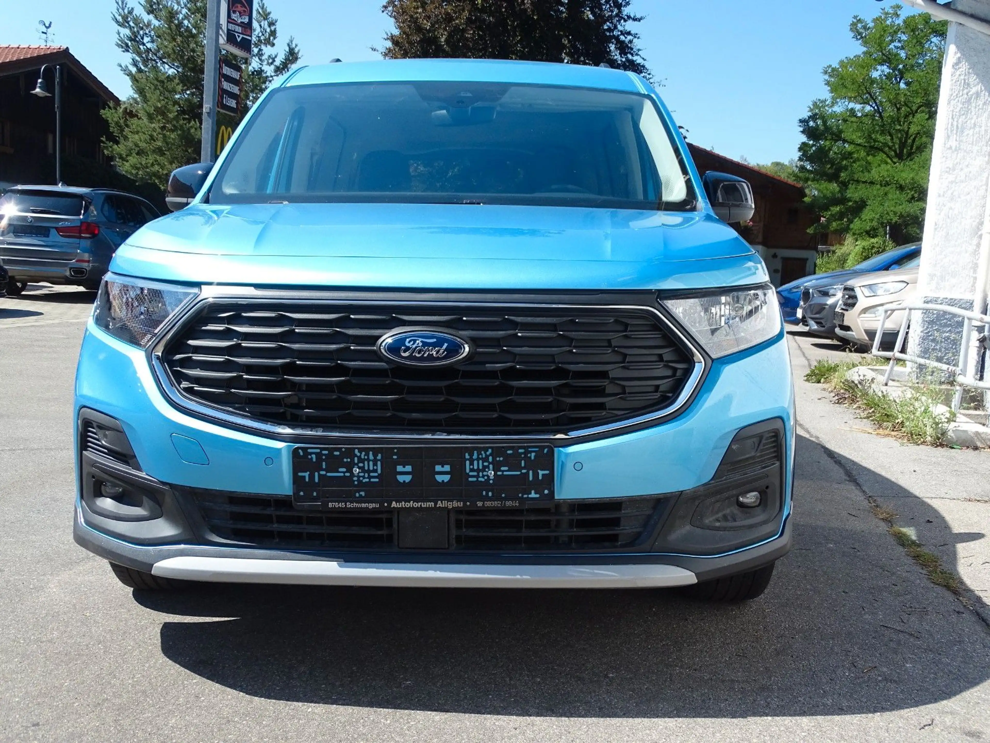 Ford Grand Tourneo Connect Active — photo 2