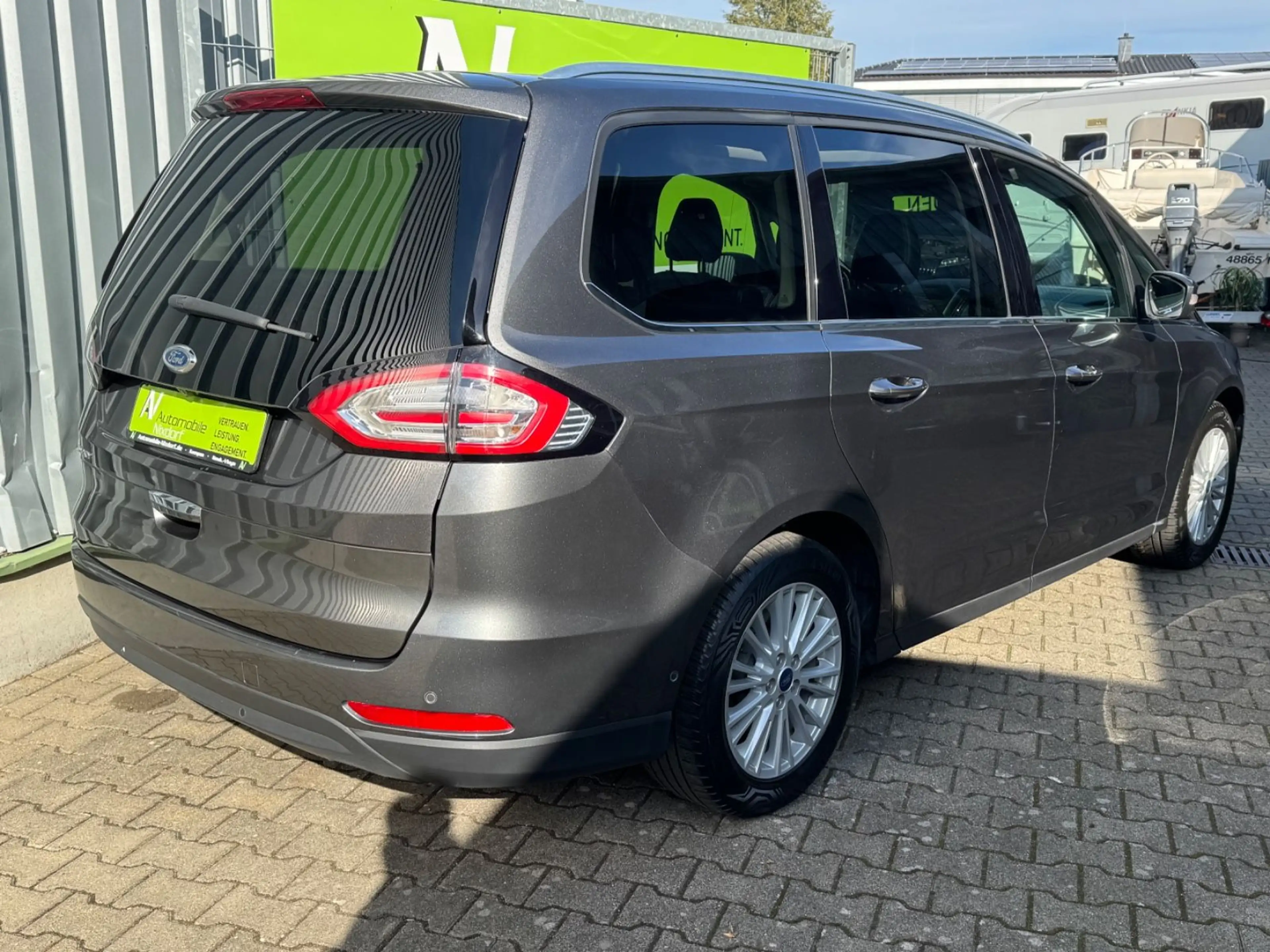 Ford Galaxy Titanium VOLL!! Navi, Leder, AHK, P-Dach — photo 4