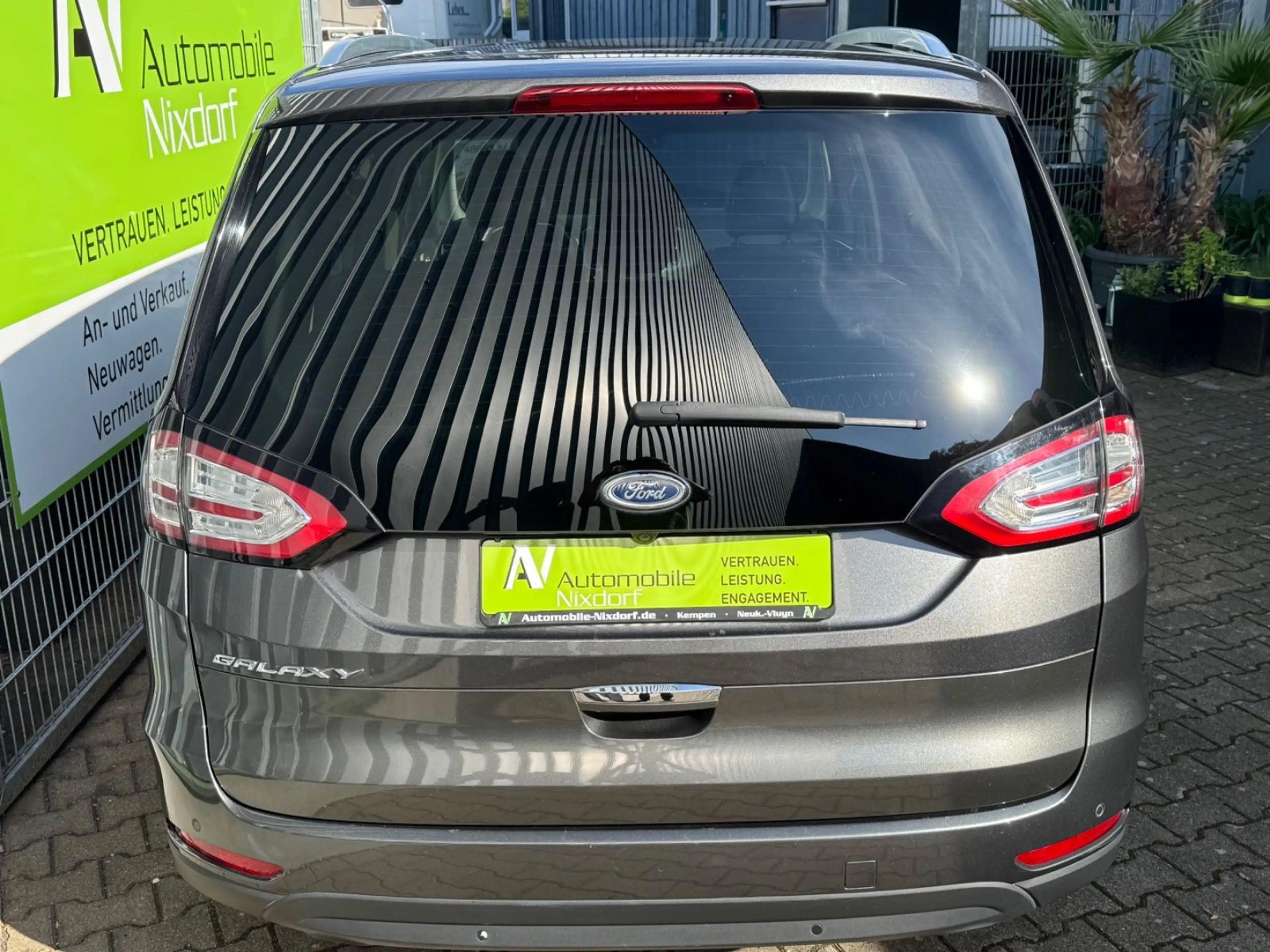 Ford Galaxy Titanium VOLL!! Navi, Leder, AHK, P-Dach — photo 5