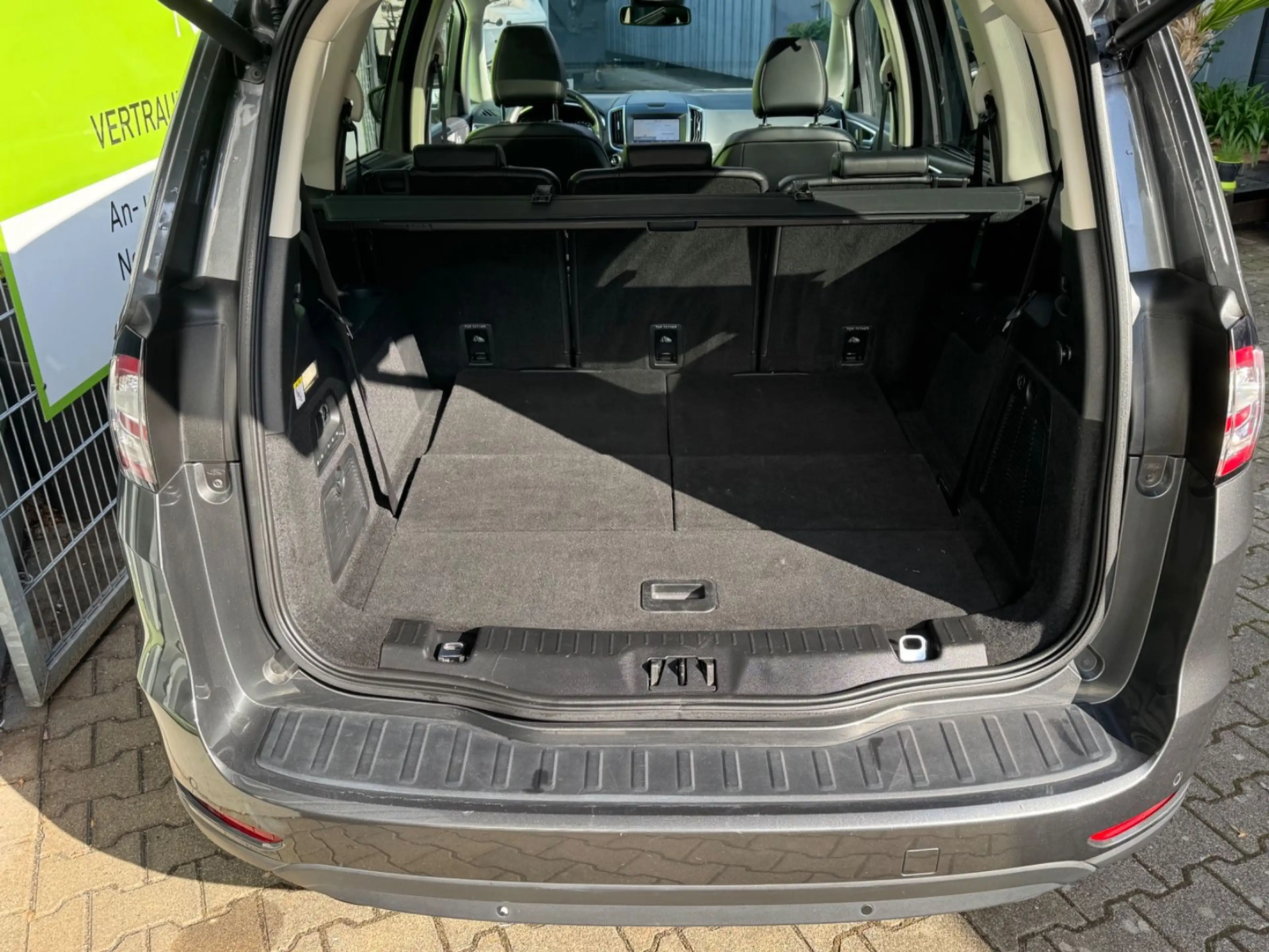 Ford Galaxy Titanium VOLL!! Navi, Leder, AHK, P-Dach — photo 13