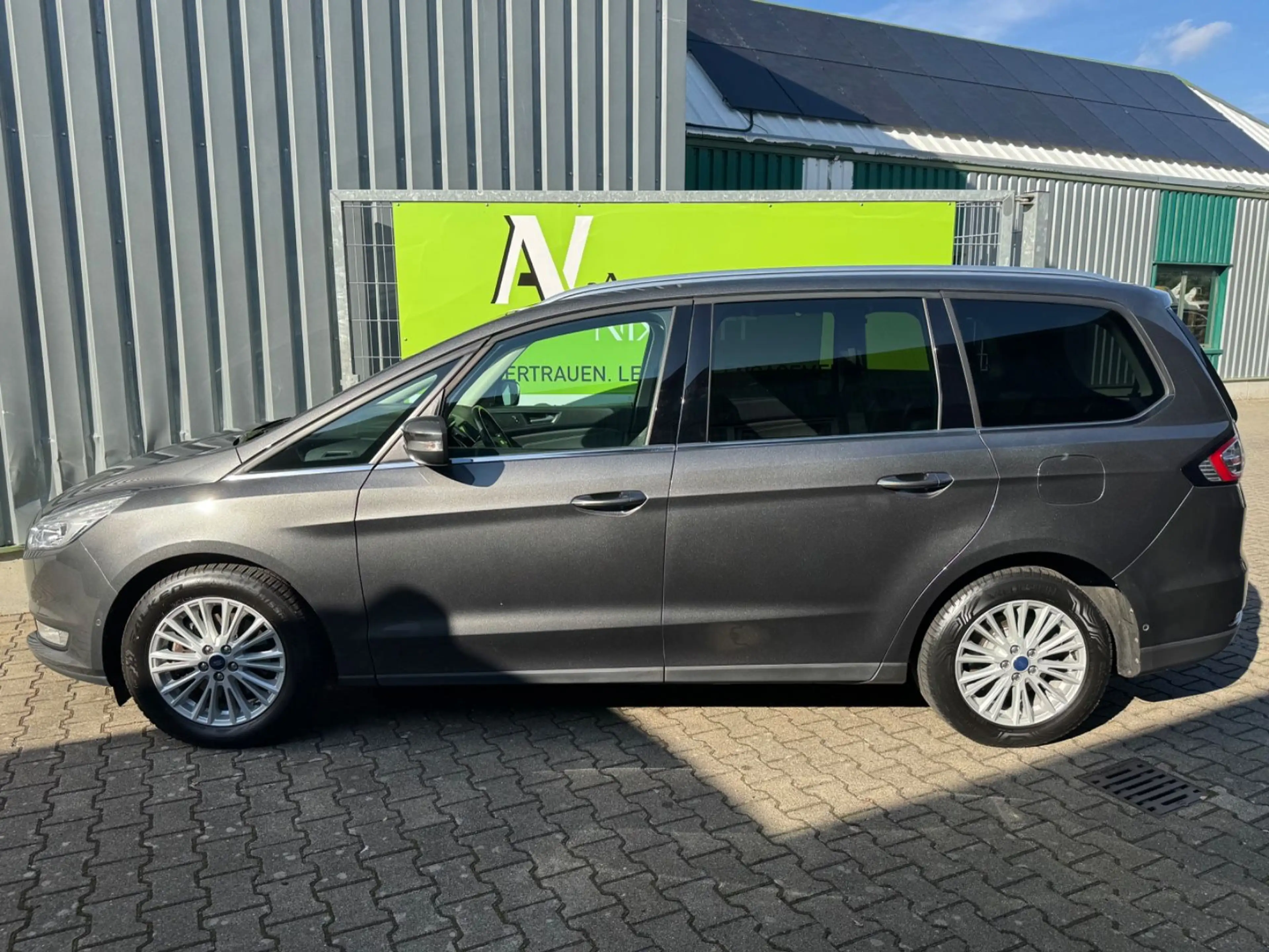 Ford Galaxy Titanium VOLL!! Navi, Leder, AHK, P-Dach — photo 7