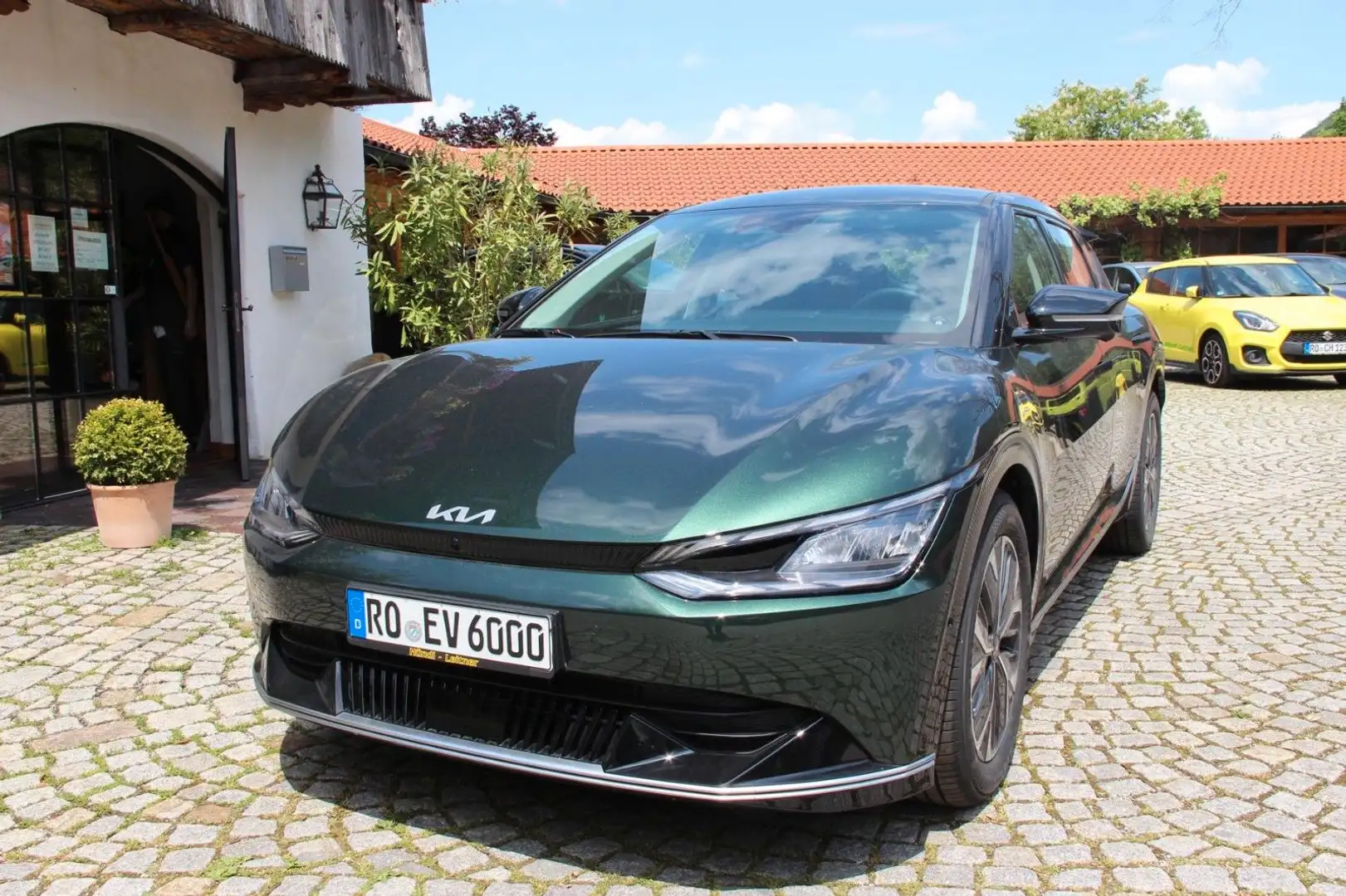 Kia EV6 58 kWh 125 kW RWD , WP-AIR-COM-ASS Grün - 1