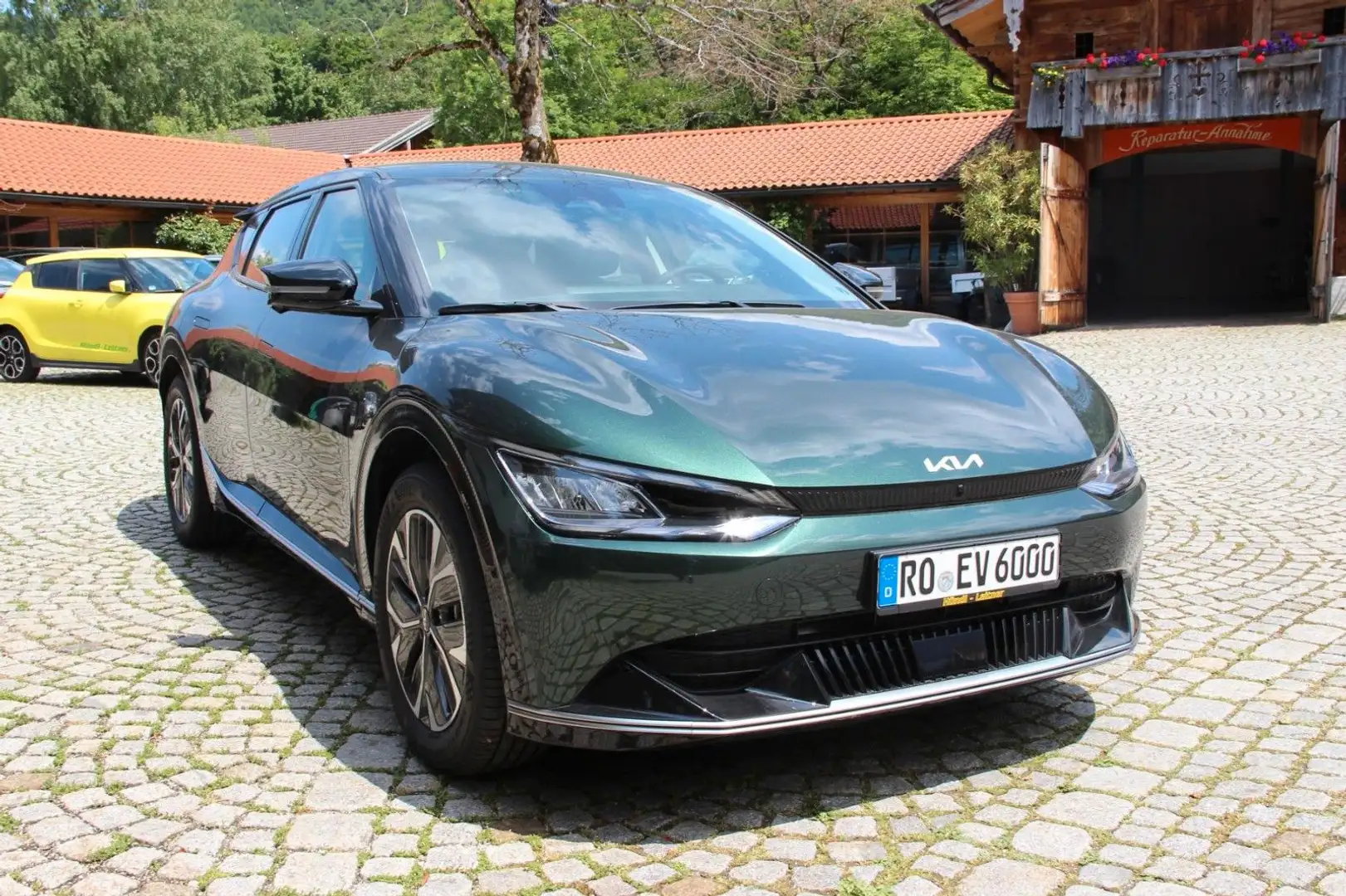 Kia EV6 58 kWh 125 kW RWD , WP-AIR-COM-ASS Grün - 2