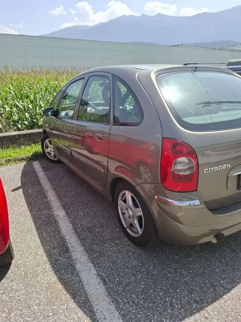 Citroen Xsara Picasso 1,6 HDI 16V emotion - 1