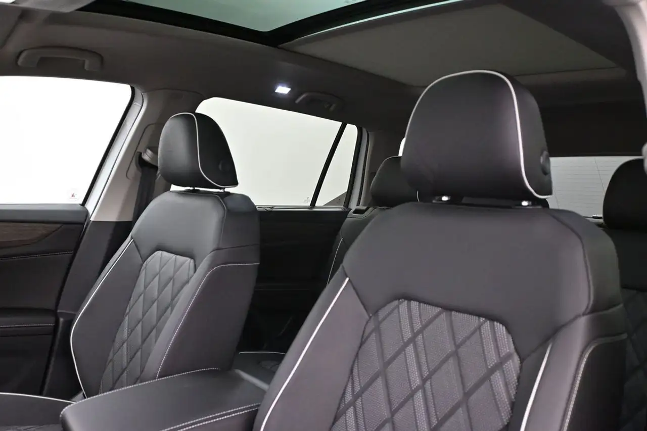 Volkswagen Atlas снимка Volkswagen Atlas