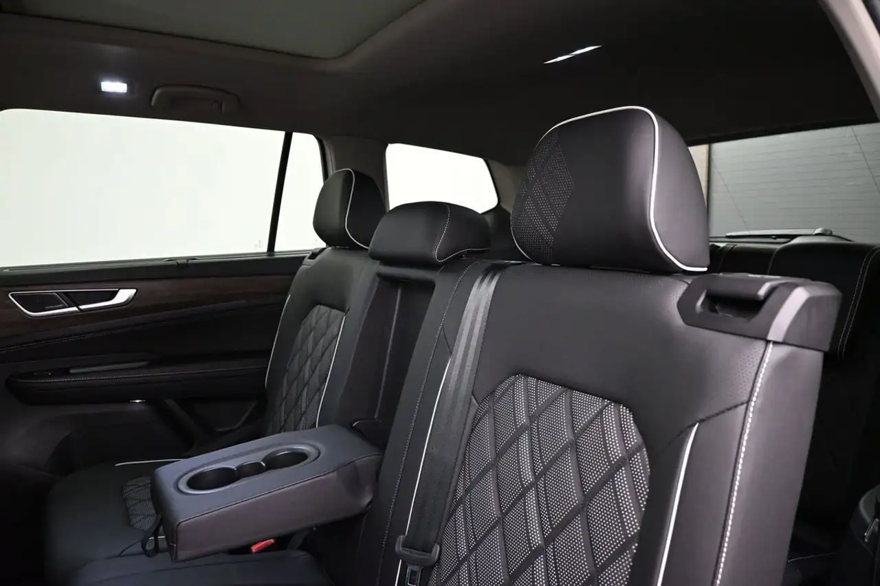 Volkswagen Atlas снимка Volkswagen Atlas
