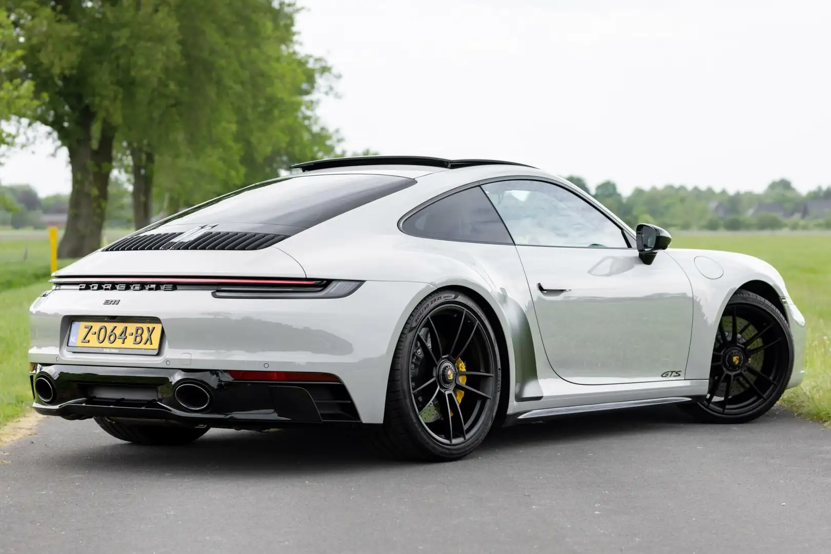 Porsche 992 3.0 Carrera GTS Gris - 2