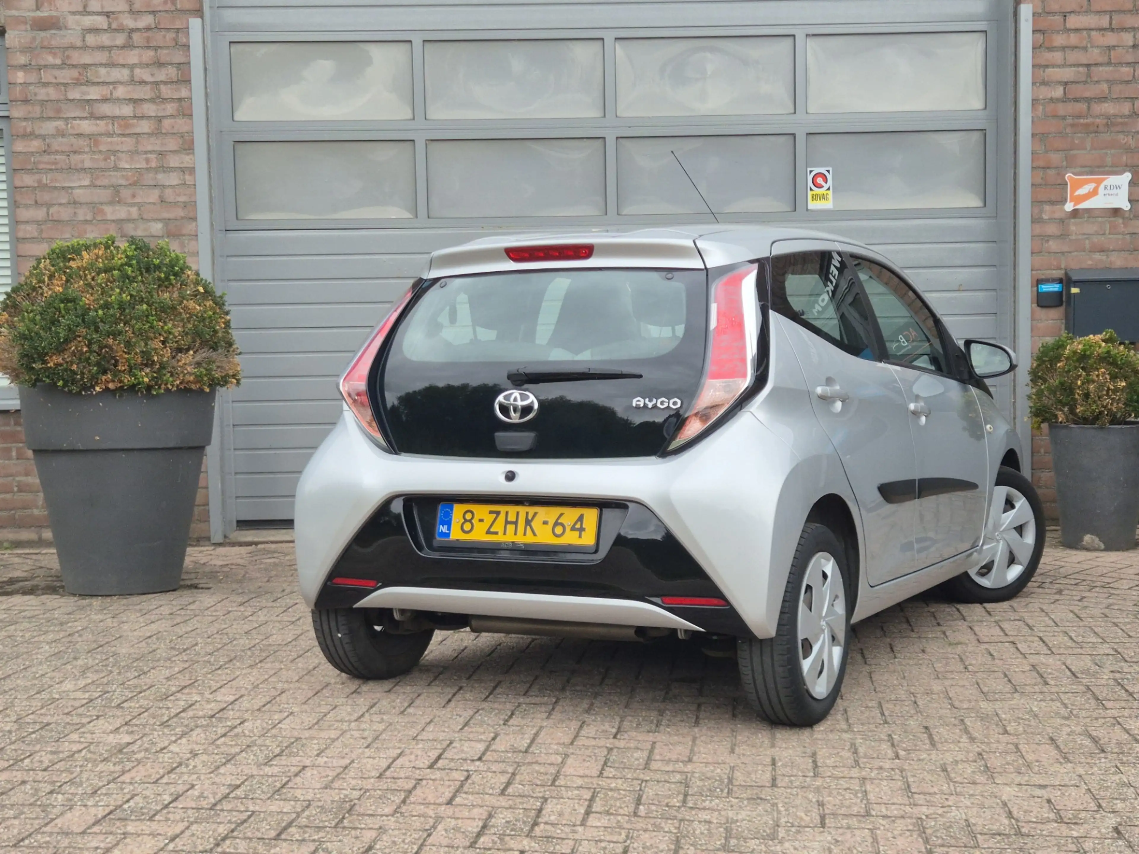 Toyota Aygo 1.0 VVT-i x-play / Cruise Control / Nw model. — photo 3