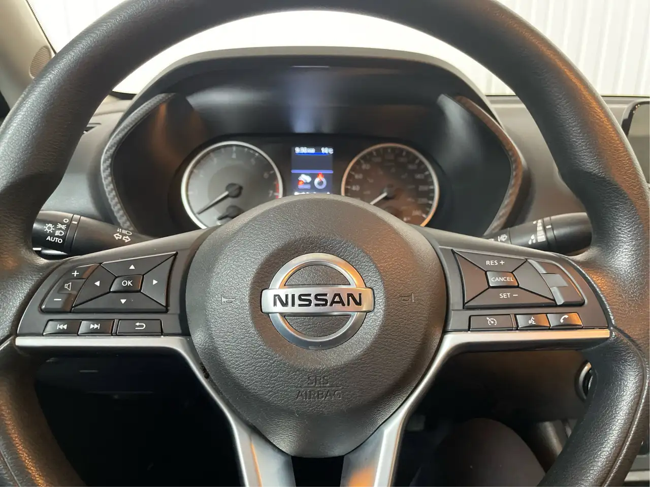 Nissan Sentra снимка Nissan Sentra