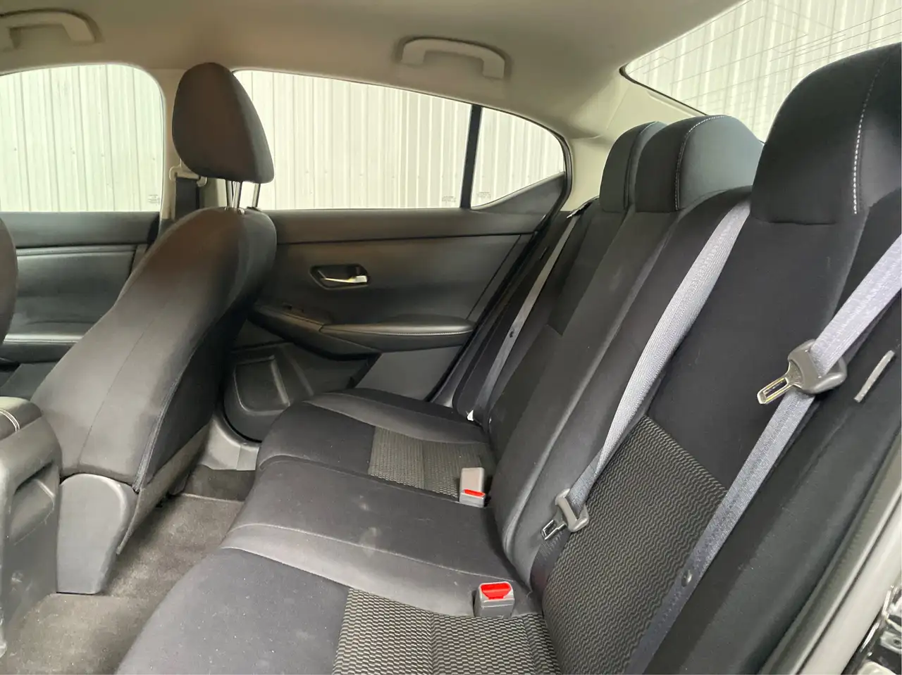 Nissan Sentra снимка Nissan Sentra