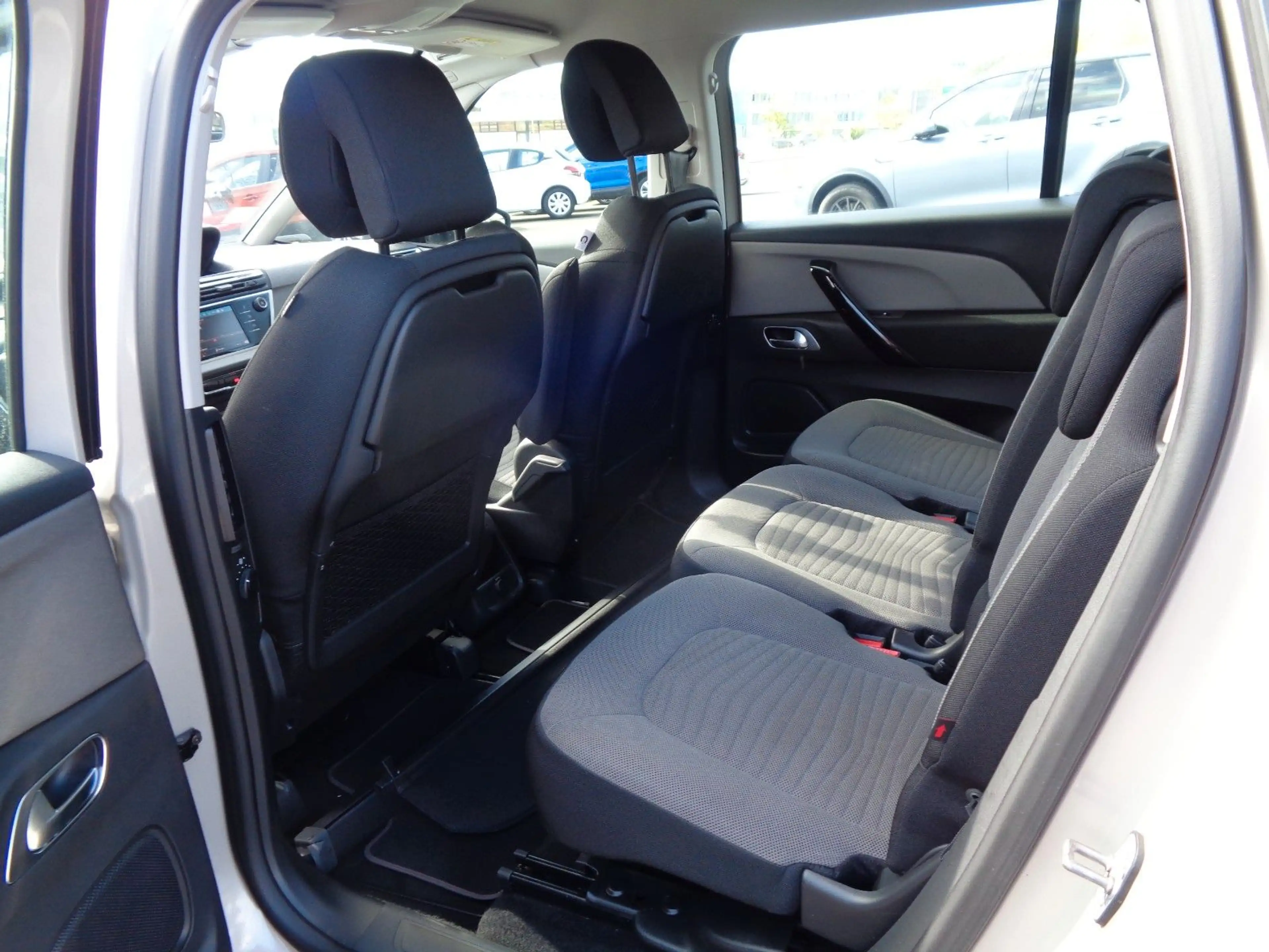 Citroen Grand C4 Picasso /Spacetourer C-Series,7Sitzer — photo 9