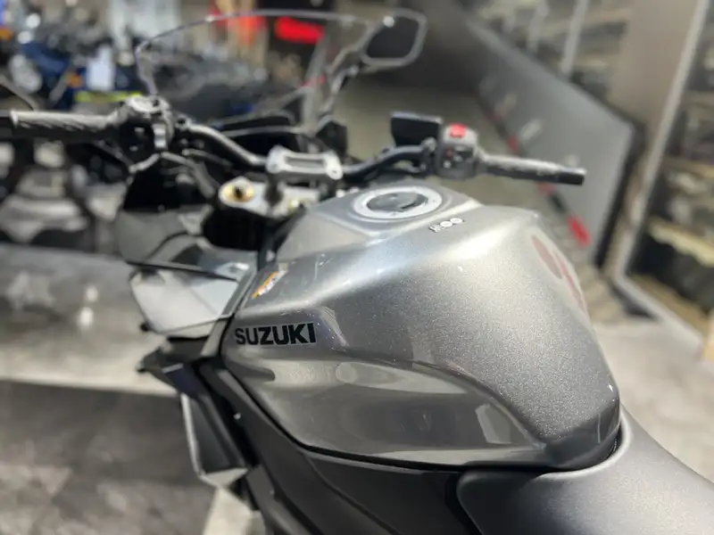 Suzuki GSX S 1000GT - foto 7