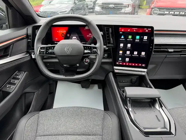 Renault Austral view 7