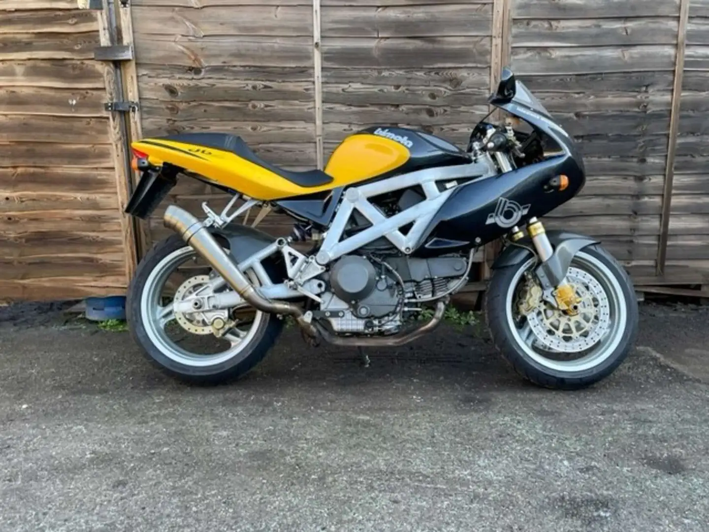 Bimota DB 4 Žlutá - 2