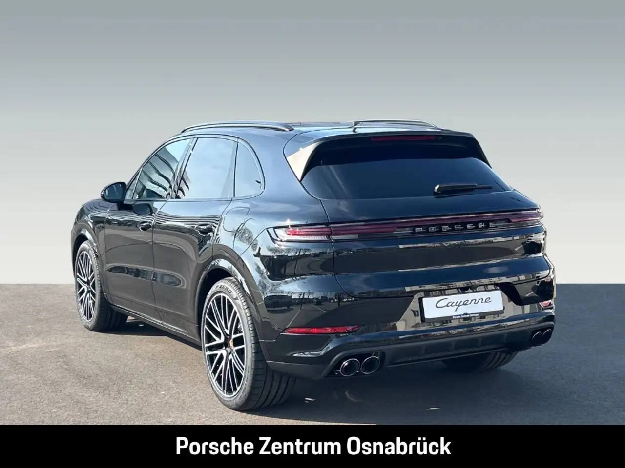 Porsche Cayenne E-Hybrid Black Edition 2