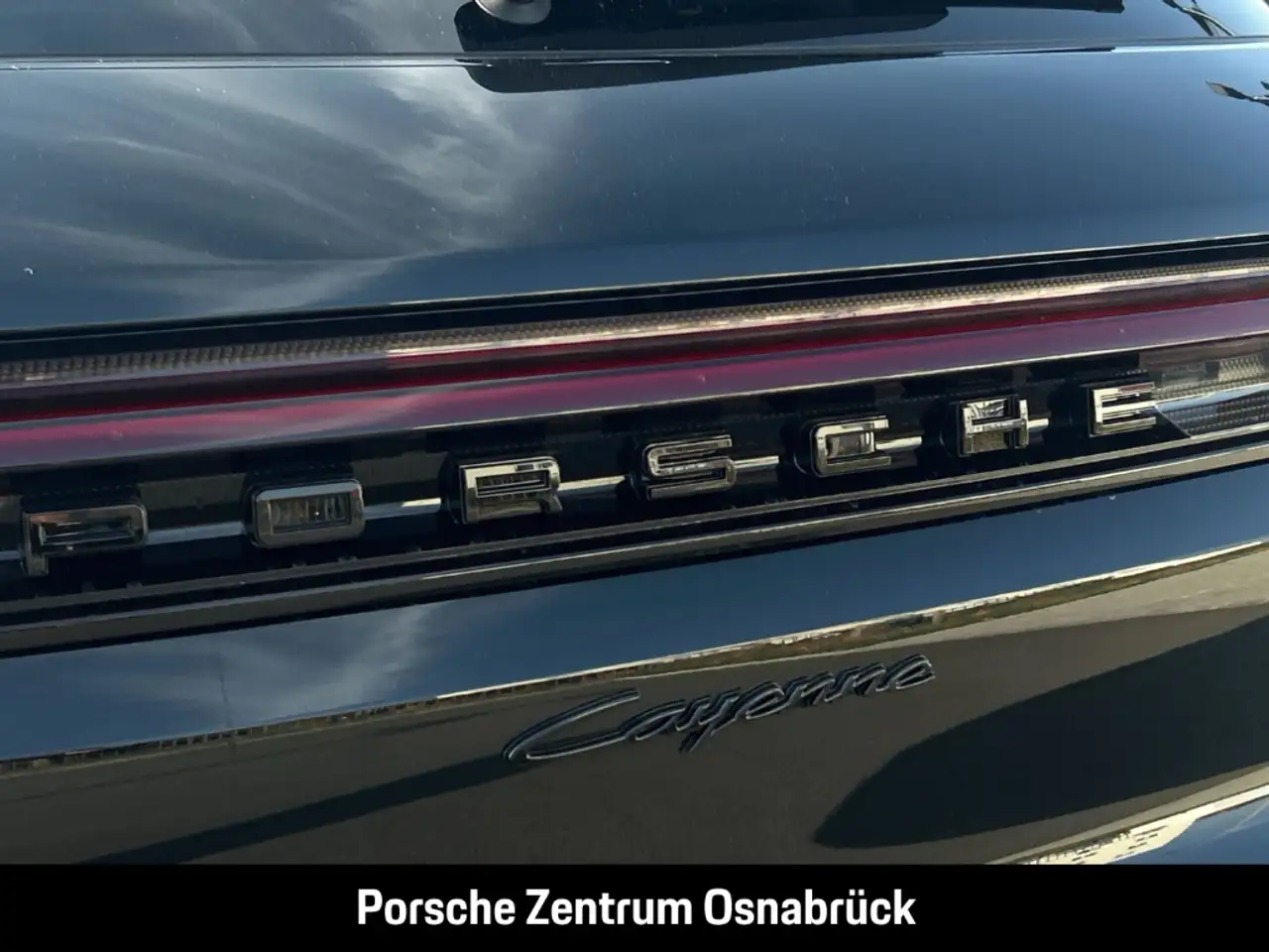 Porsche Cayenne E-Hybrid Black Edition 11