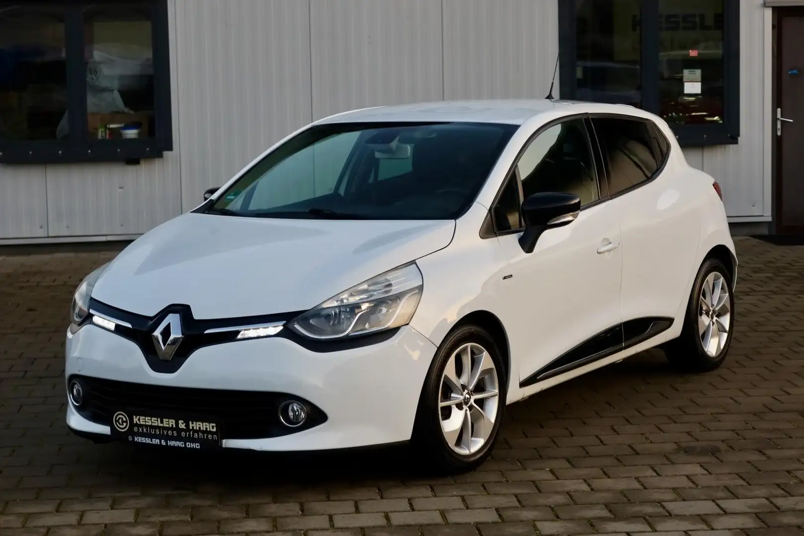 Renault Clio IV 1.6dci#Limited#2HD#TÜV NEU# Weiß - 2