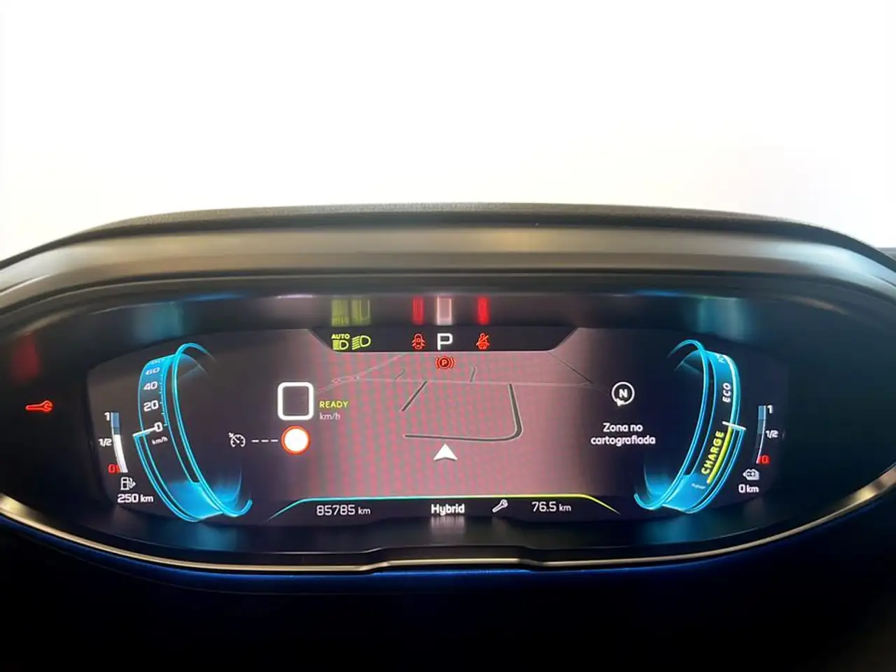 Peugeot 3008 1.6 hybrid4 Allure Pack 300cv e-eat8 9