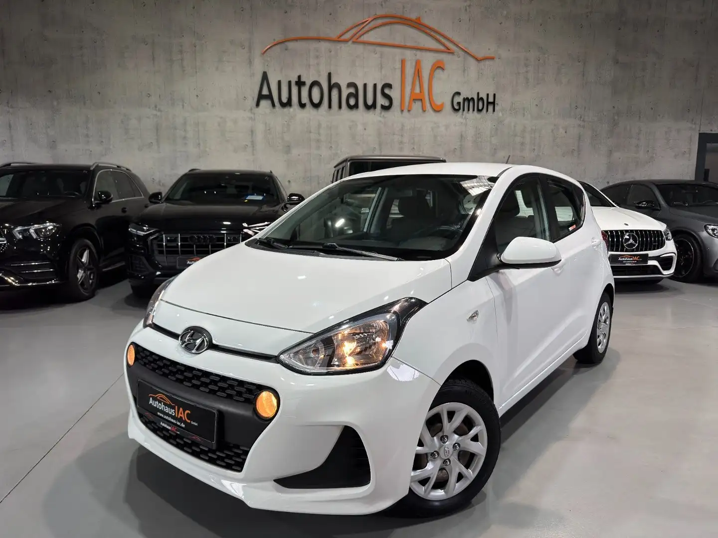 Hyundai i10 Trend/RFK/SHZ/LENKHEIZ/TOUCH/RADIO/NAVI Blanco - 1