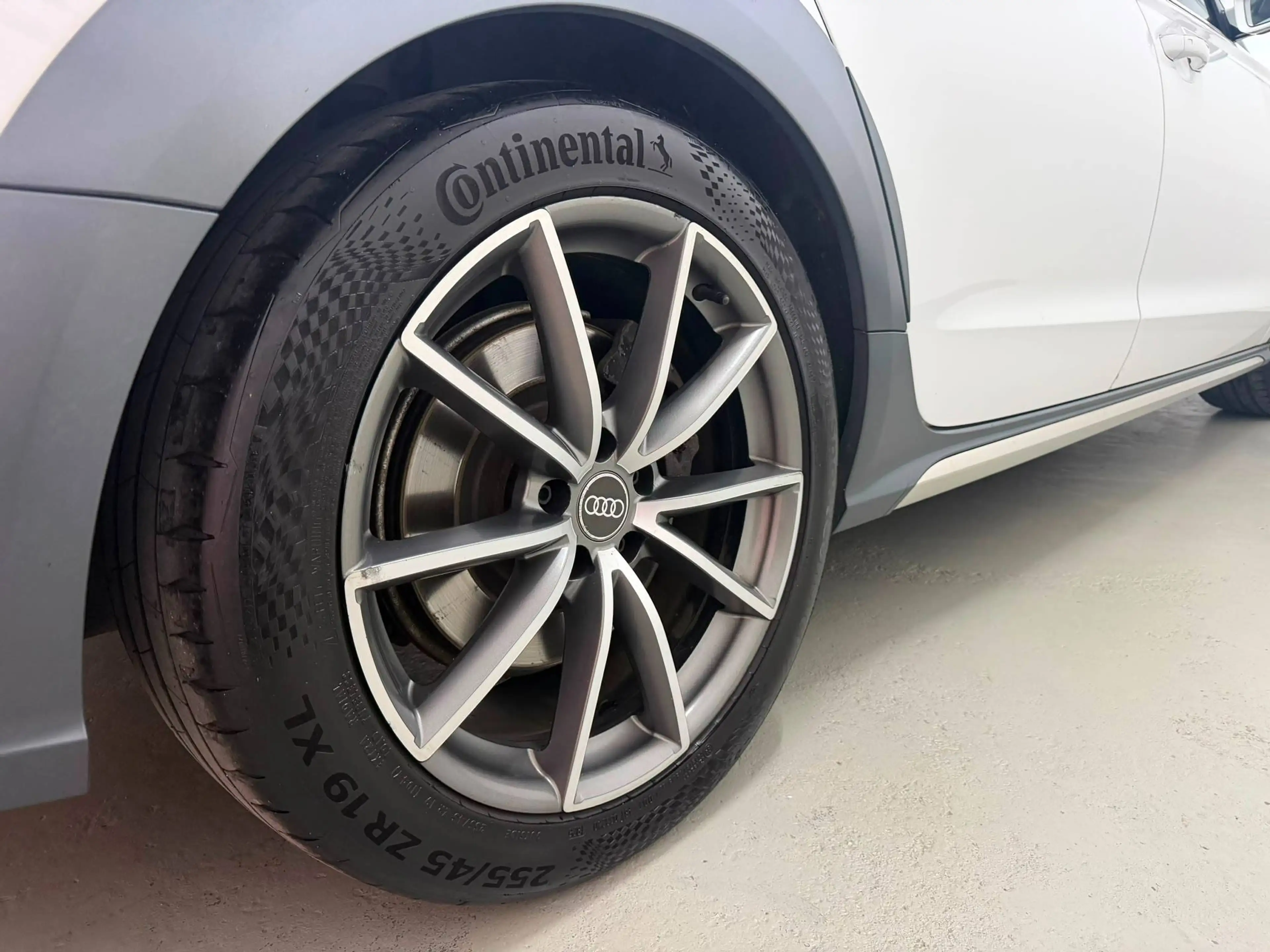 Audi A6 allroad quattro 3.0 TDI S-tronic NAVI - AHK - XENON — photo 13