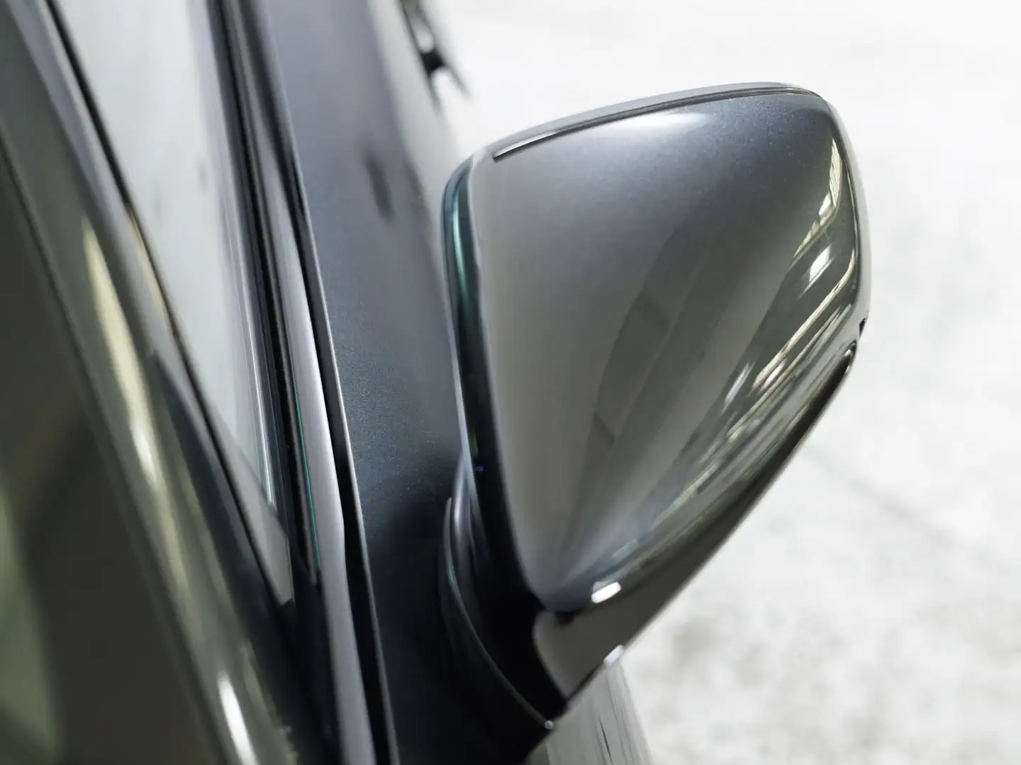 Porsche Taycan Turbo S Sport Turismo Gris - 2