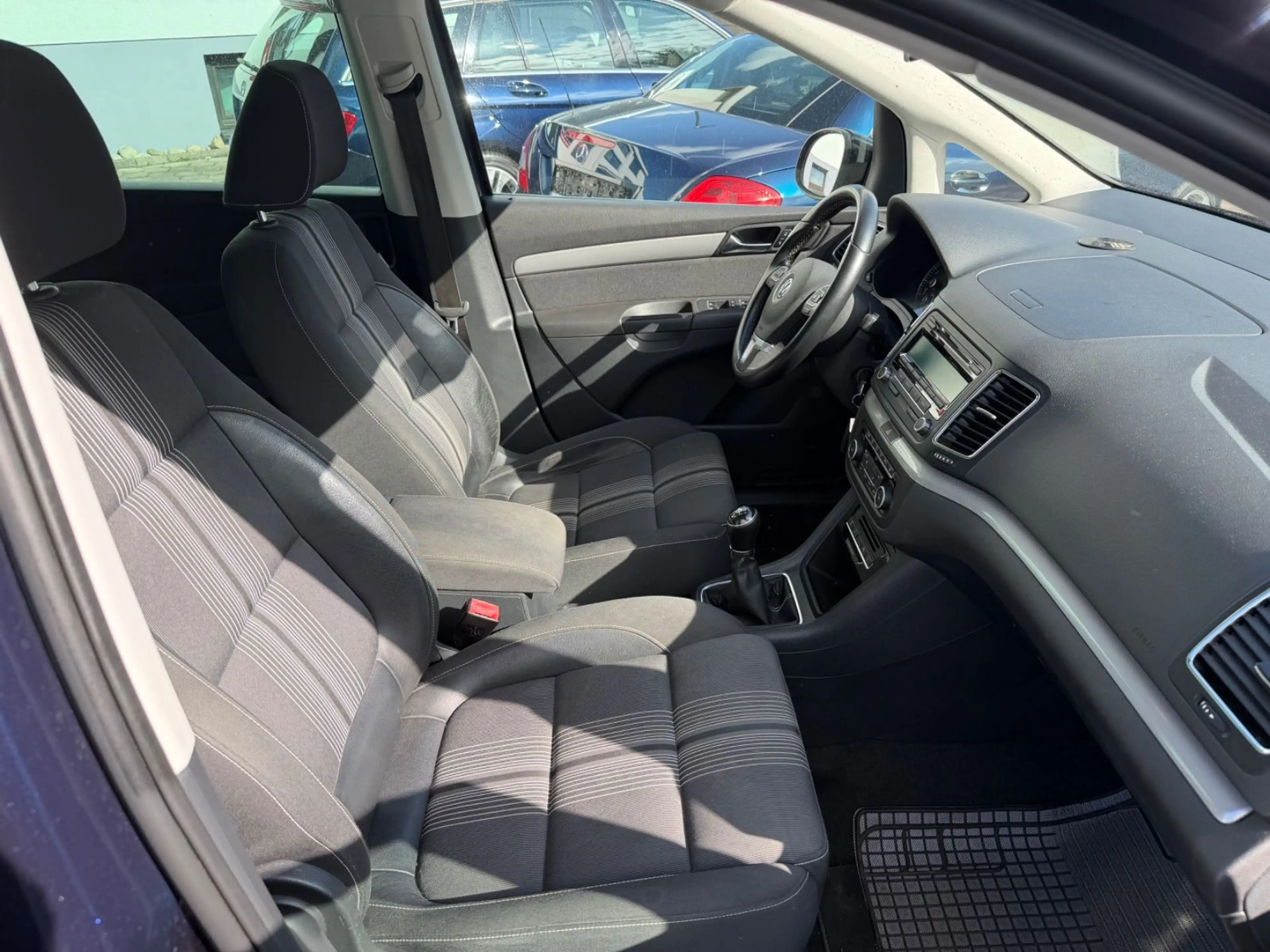Volkswagen Sharan Match*SHZ*KLIMA*TÜV NEU — photo 9