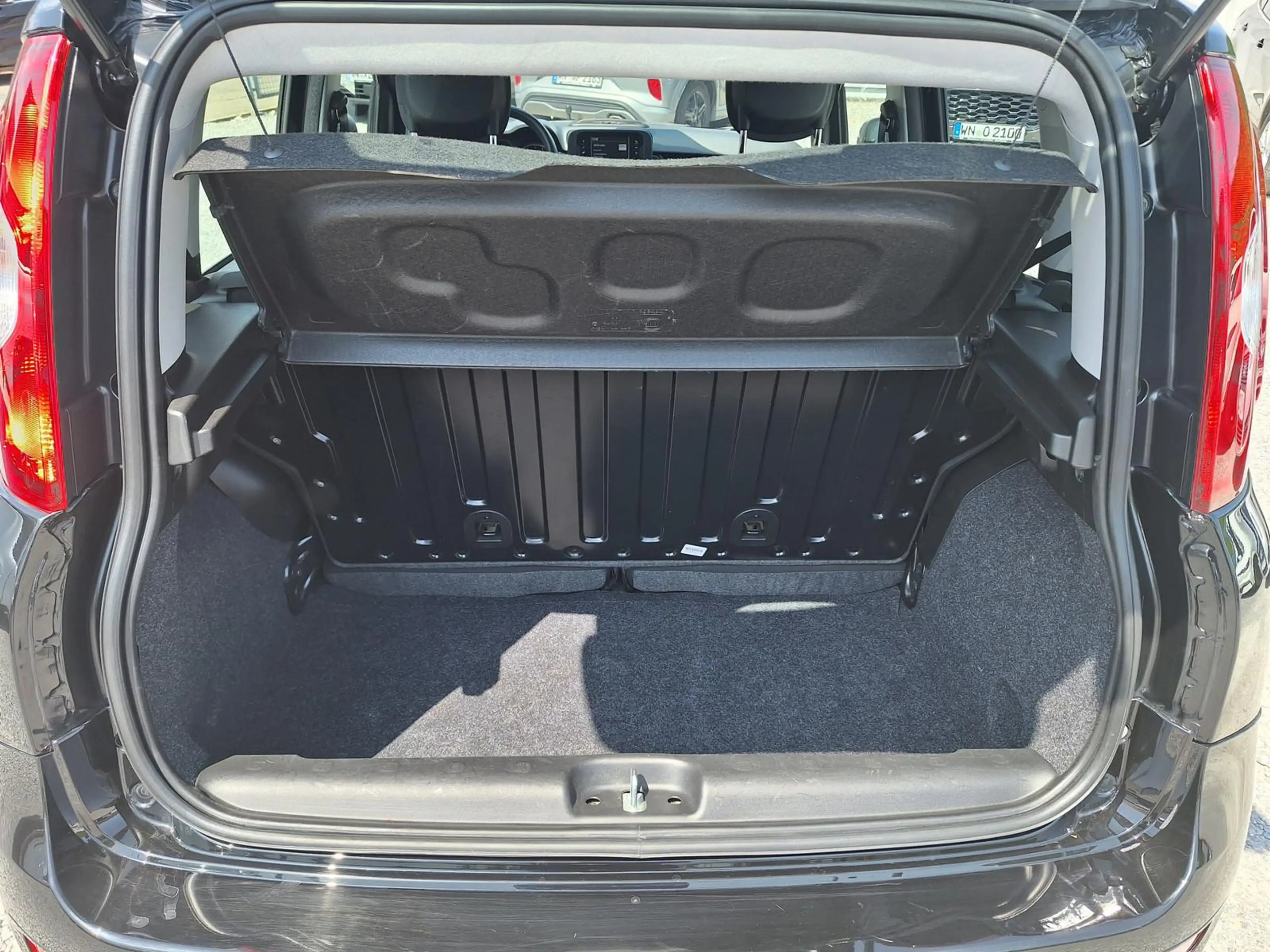 Fiat Panda 1.0 Hybrid 69PS Klima PDC DAB Spurhalteassistent — photo 14
