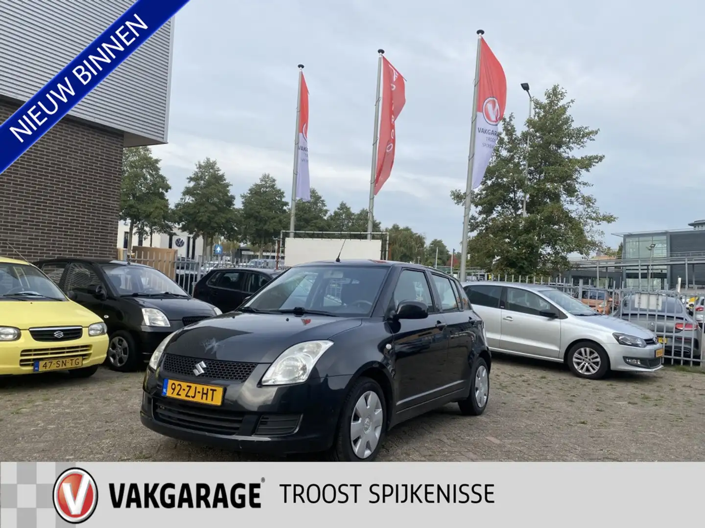 Suzuki Swift 1.3 Comfort,5 Deurs,5Zits,Airco,Elektrischpakket,S Zwart - 1