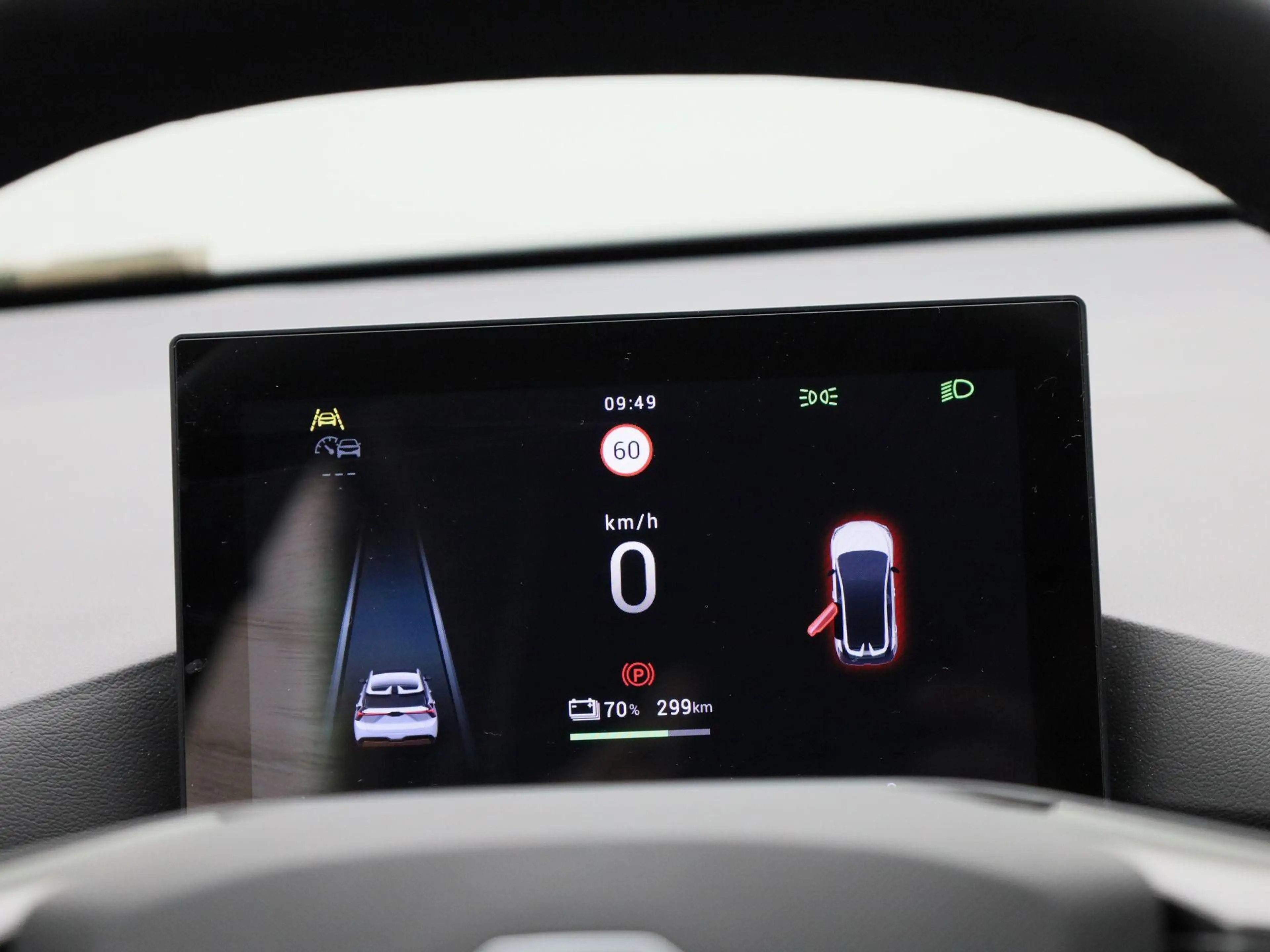 MG MG4 Electric Luxury 64 kWh — photo 8