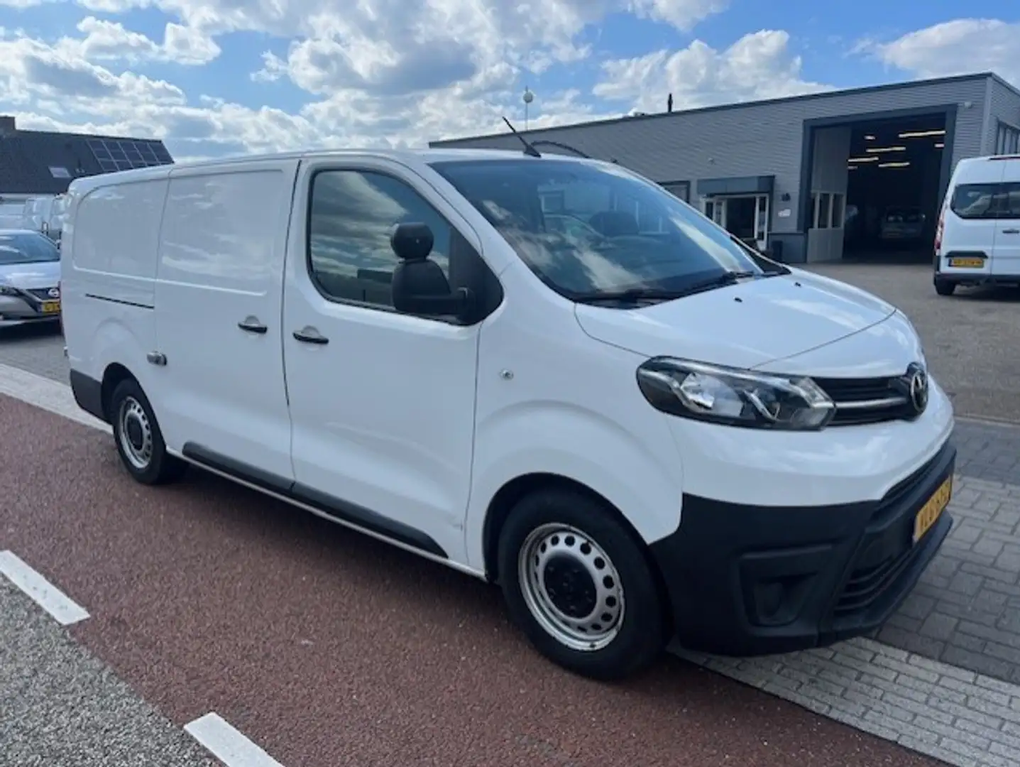 Toyota Proace Worker 2.0 D-4D Cool Comfort Long AIRCO KLIMA EURO Blanc - 1