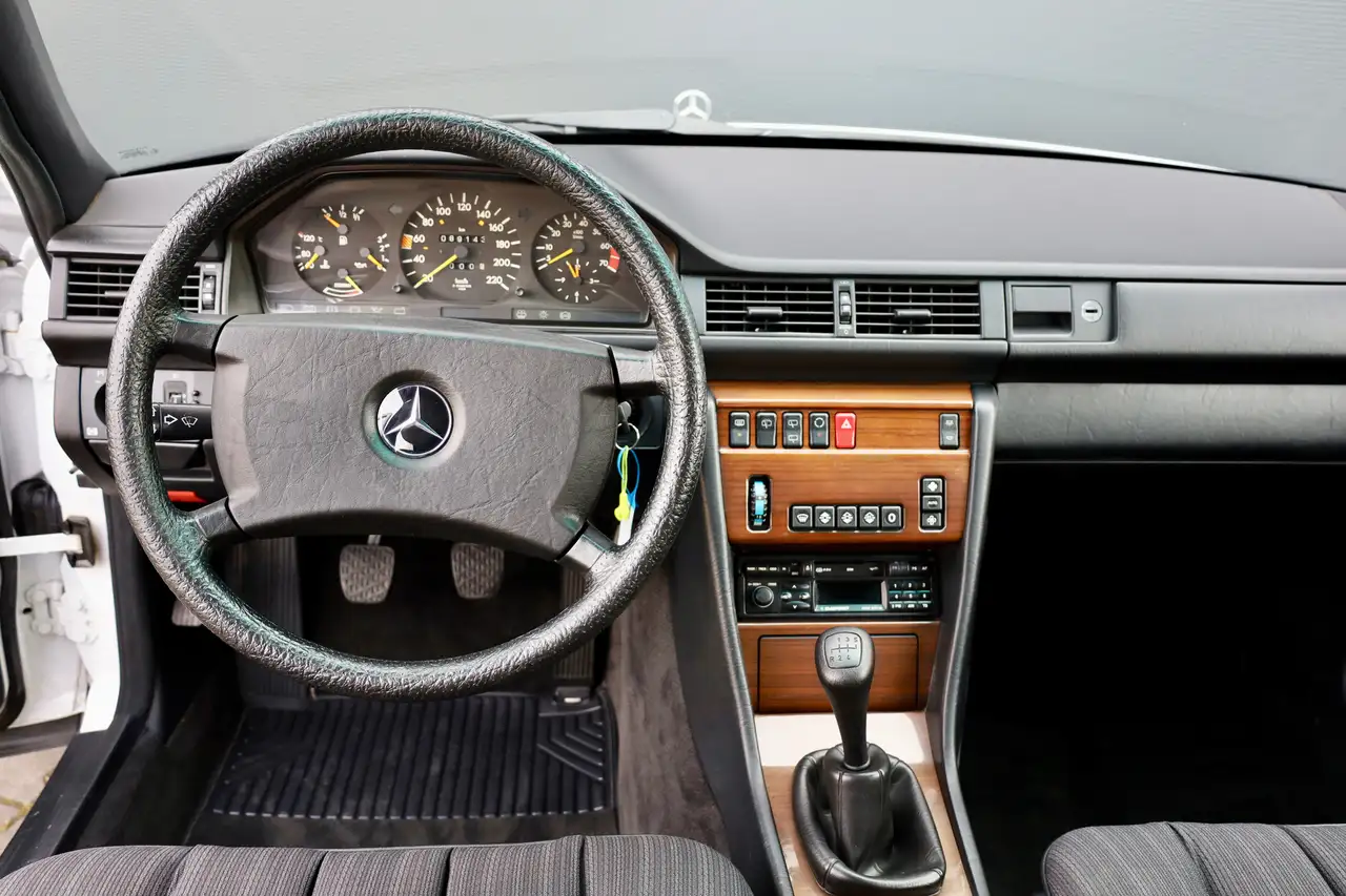 Mercedes-Benz 200 TE *89TKM*KLIMAAUTOMATIC*H-ZULASSUNG*, foto 7