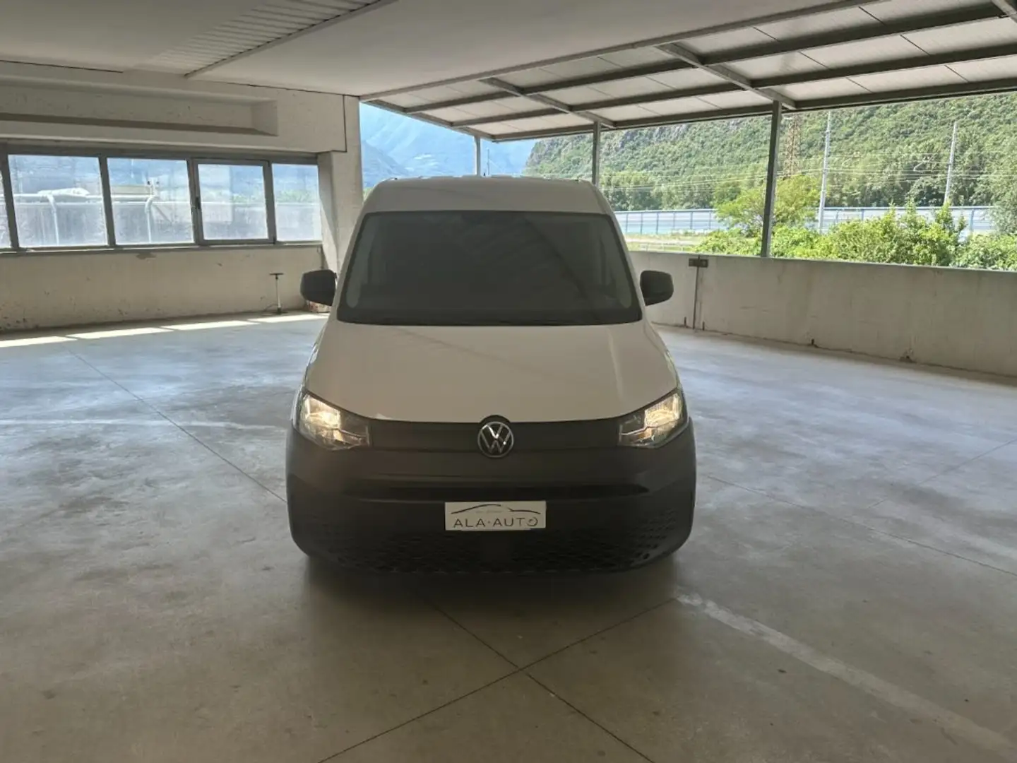Volkswagen Caddy 2.0 TDI 102 CV Furgone Wit - 1