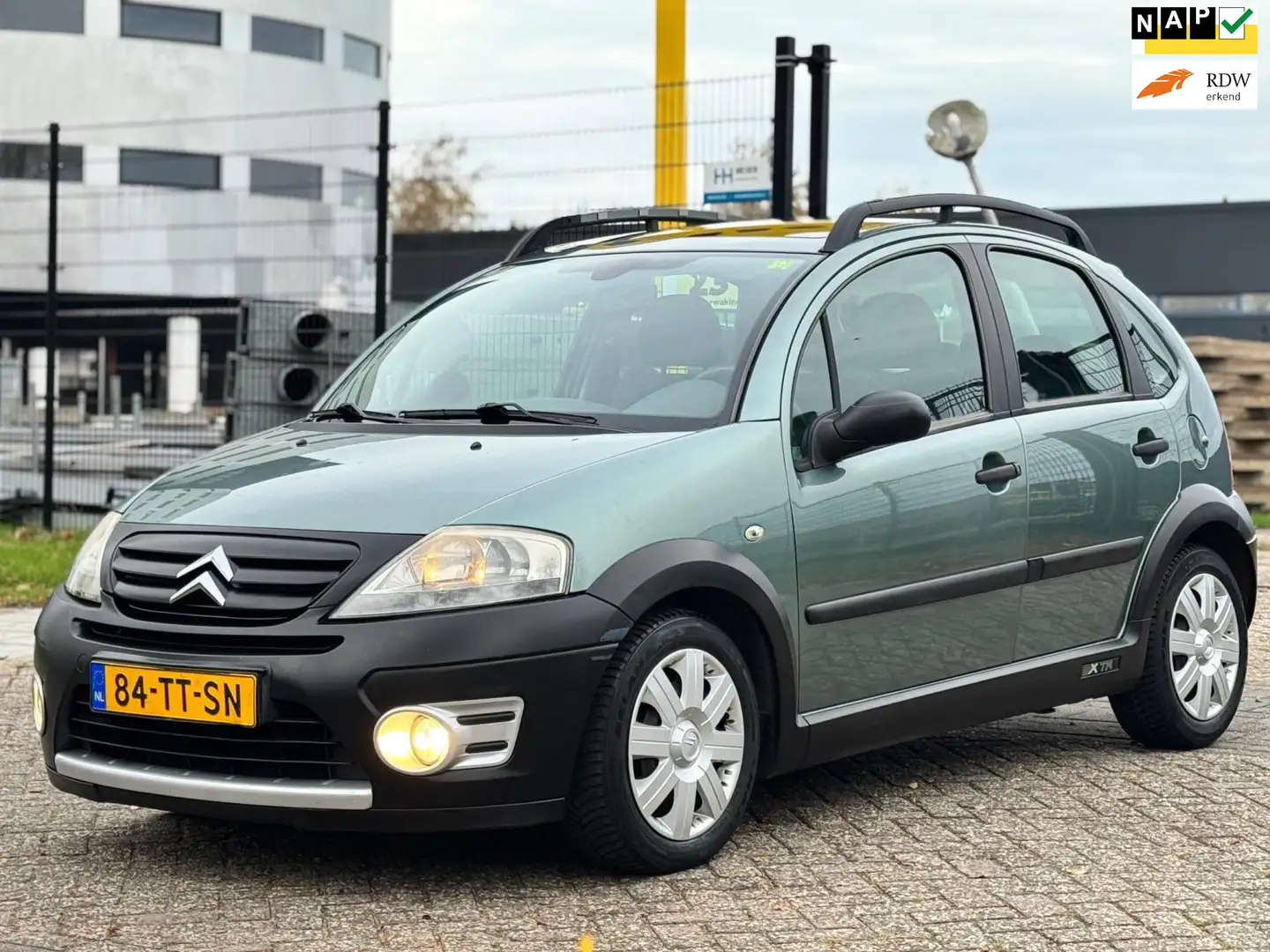 Citroen C3 1.6i-16V X-TR|AUT|AIRCO|PSENSOR|APK20-06-2026 Groen - 1